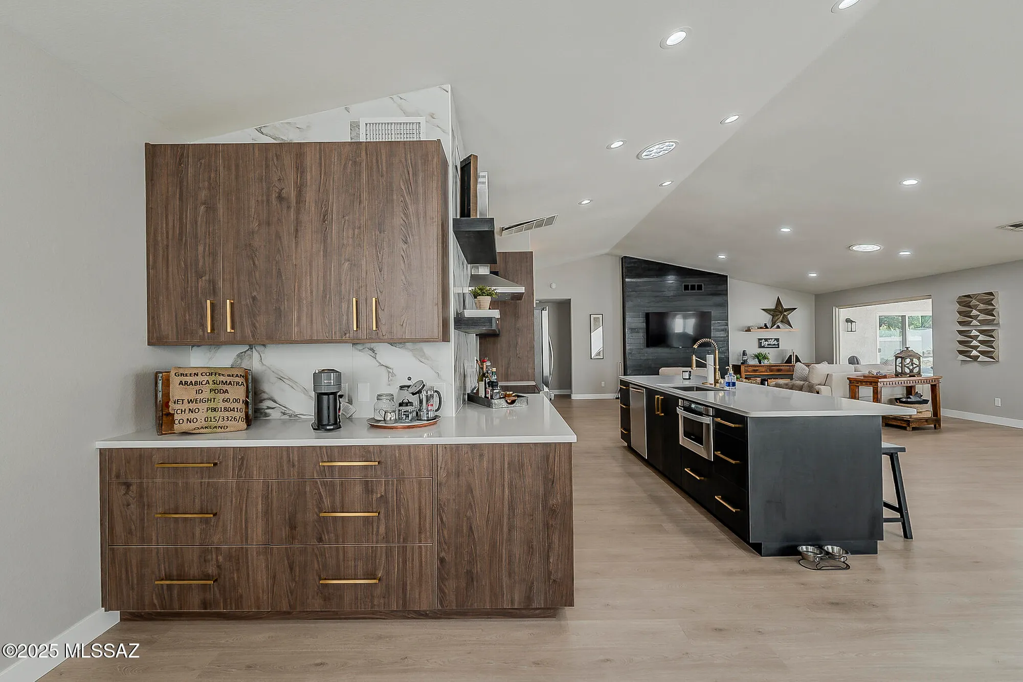 Property Slideshow image 11 of 43 | 65000 e canyon dr, Saddlebrooke, AZ, 85739