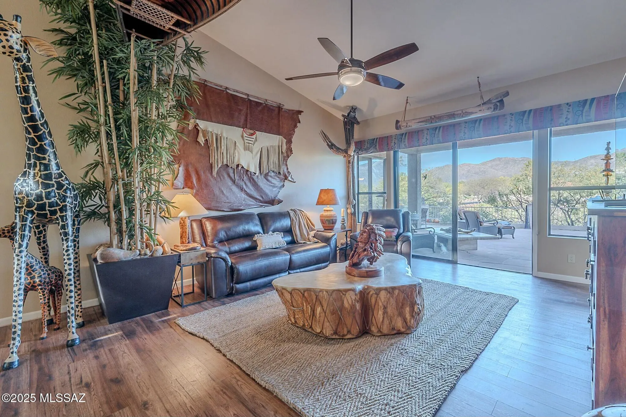 Property Slideshow image 10 of 48 | 37547 s canyon side dr, Saddlebrooke, AZ, 85739