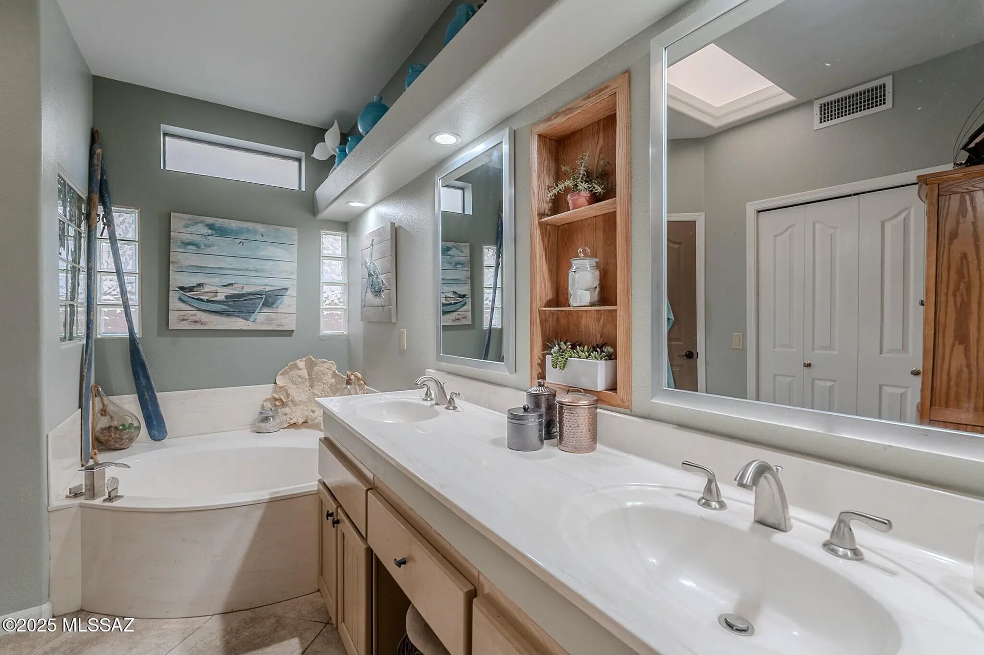 Property Slideshow image 32 of 48 | 37547 s canyon side dr, Saddlebrooke, AZ, 85739