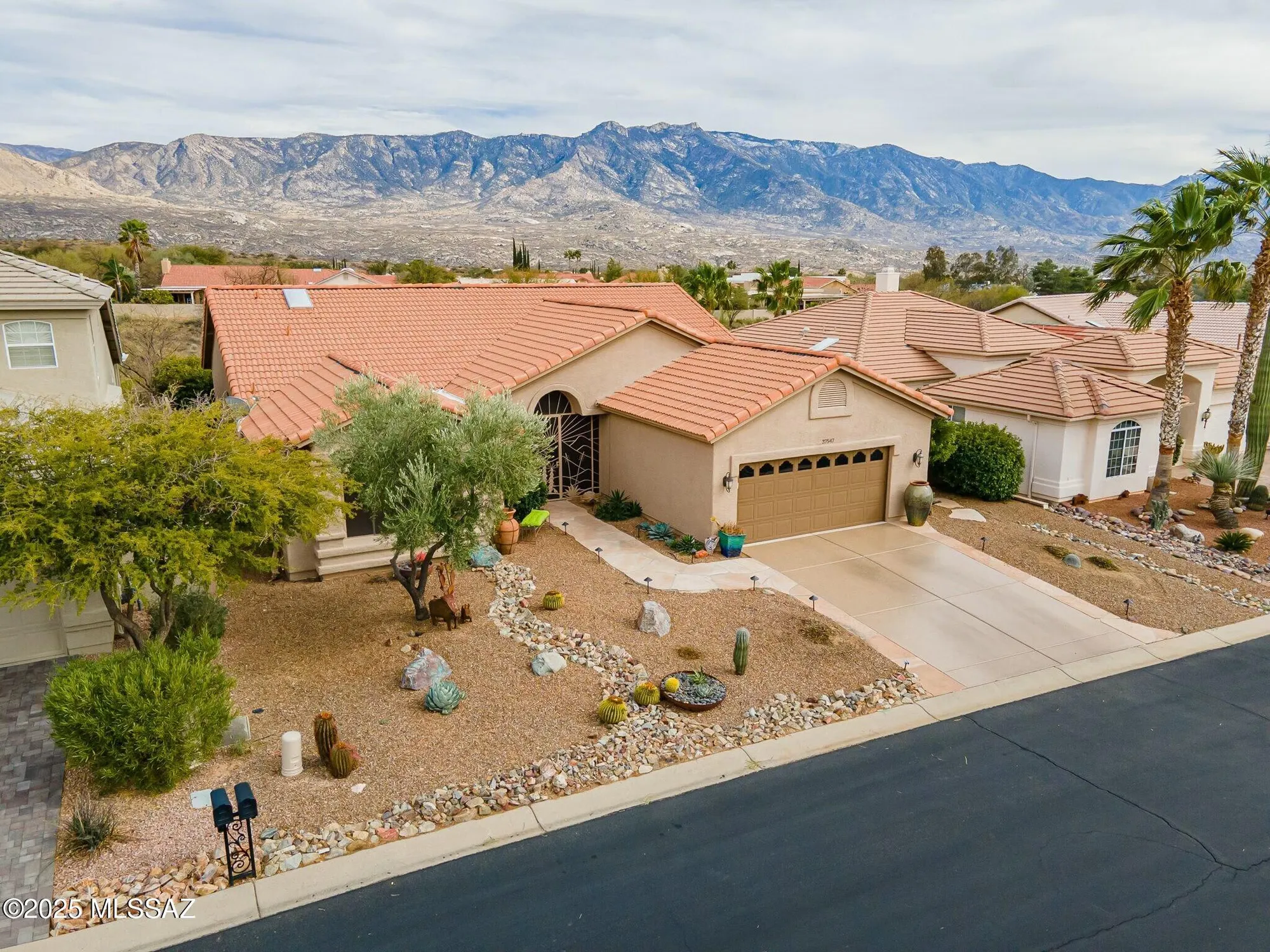 Property Slideshow image 46 of 48 | 37547 s canyon side dr, Saddlebrooke, AZ, 85739