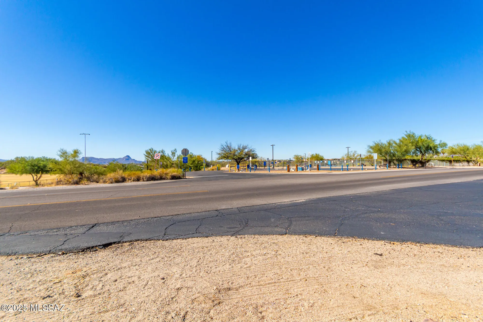 Property Slideshow image 34 of 41 | 2424 w via di silvio, Tucson, AZ, 85741