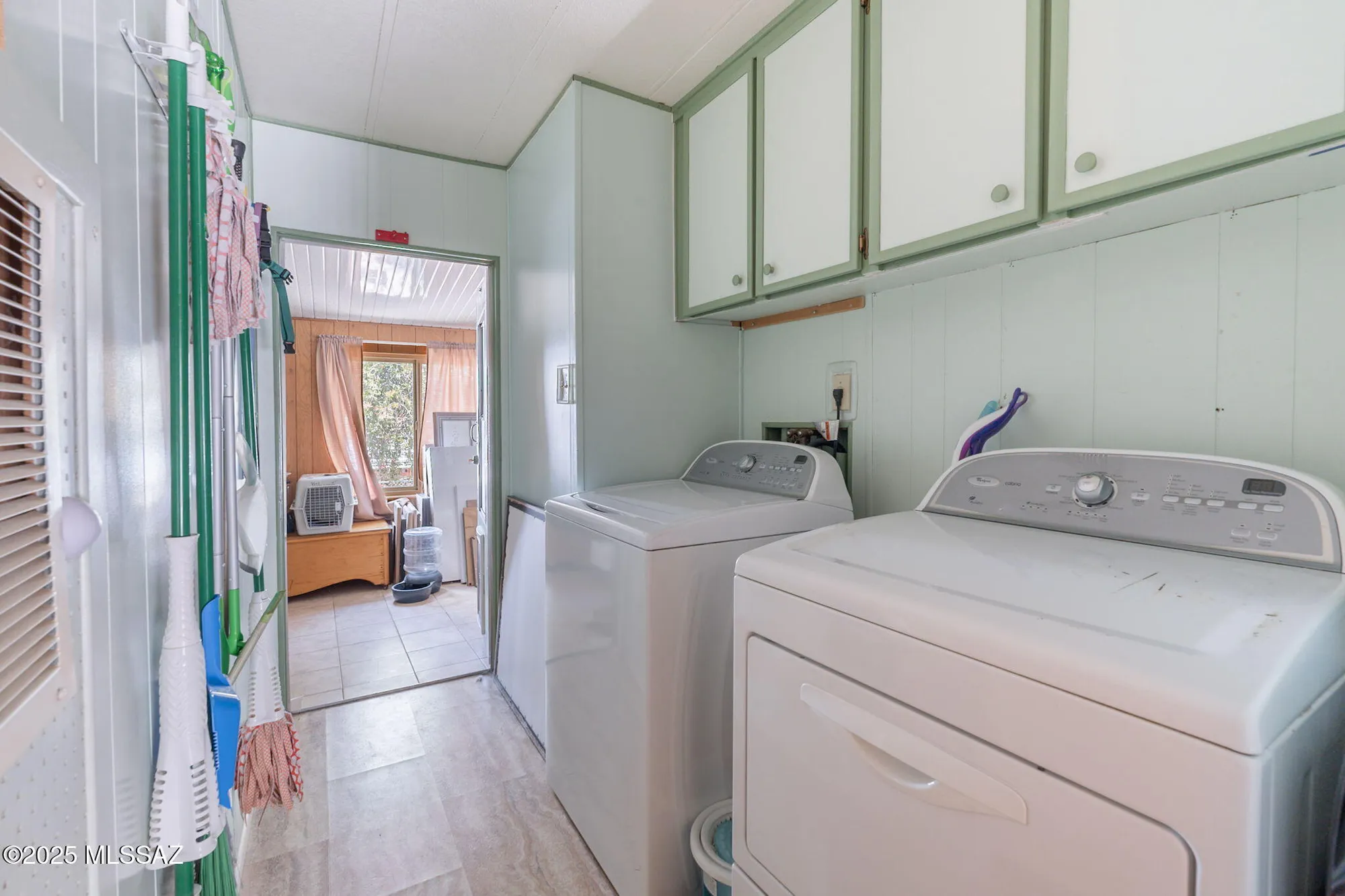 Property Slideshow image 33 of 51 | 240 w cumaro dr, Green Valley, AZ, 85614