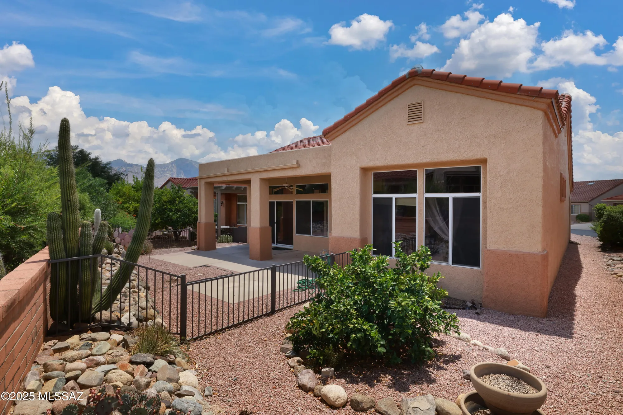 Property Slideshow image 8 of 23 | 2295 e montrose canyon dr, Oro Valley, AZ, 85755