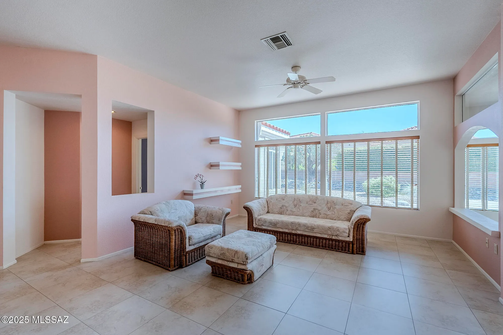 Property Slideshow image 13 of 15 | 14212 n cirrus hill dr, Oro Valley, AZ, 85755