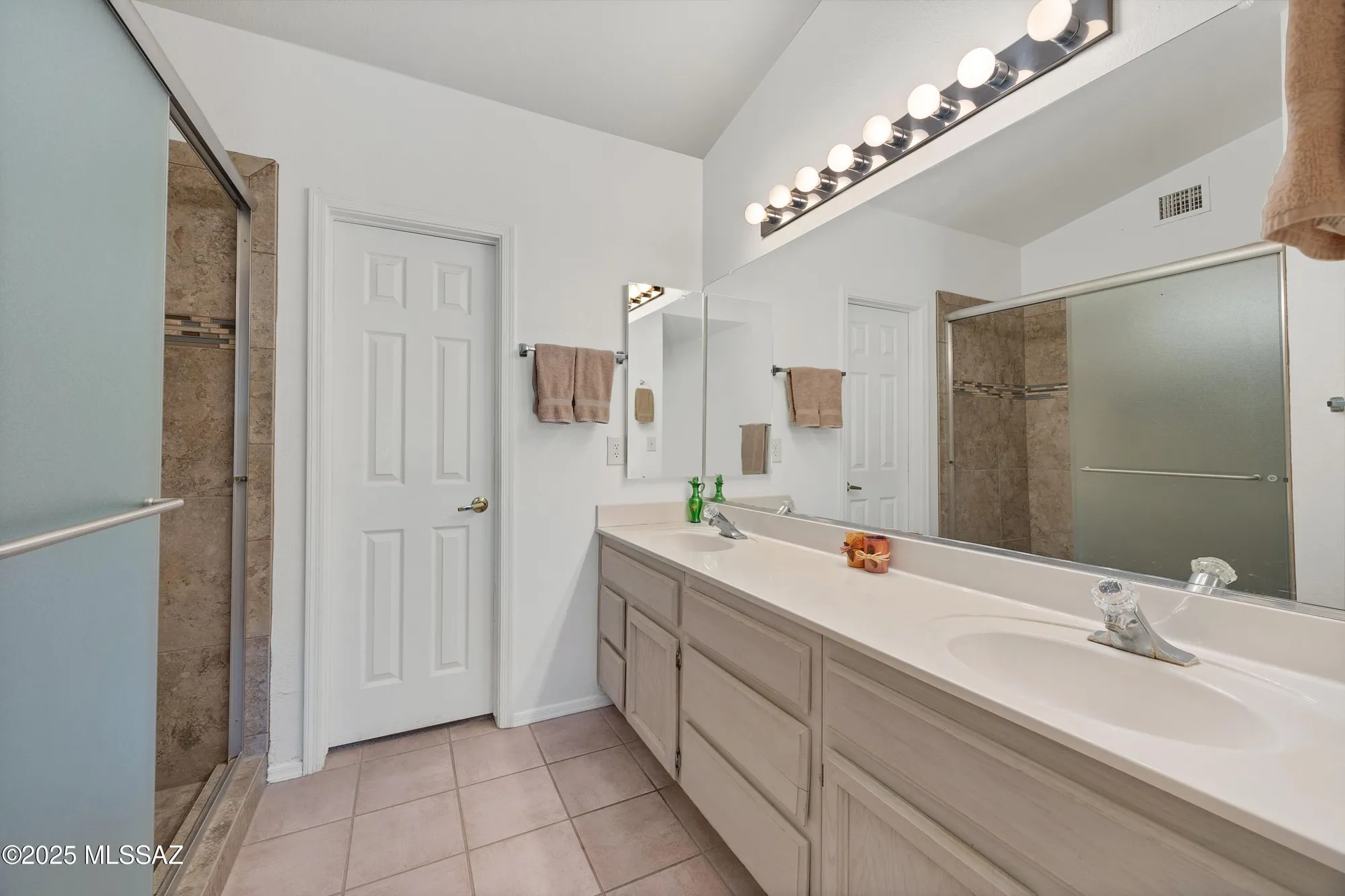 Property Slideshow image 27 of 47 | 64200 e greenbelt ln, Saddlebrooke, AZ, 85739