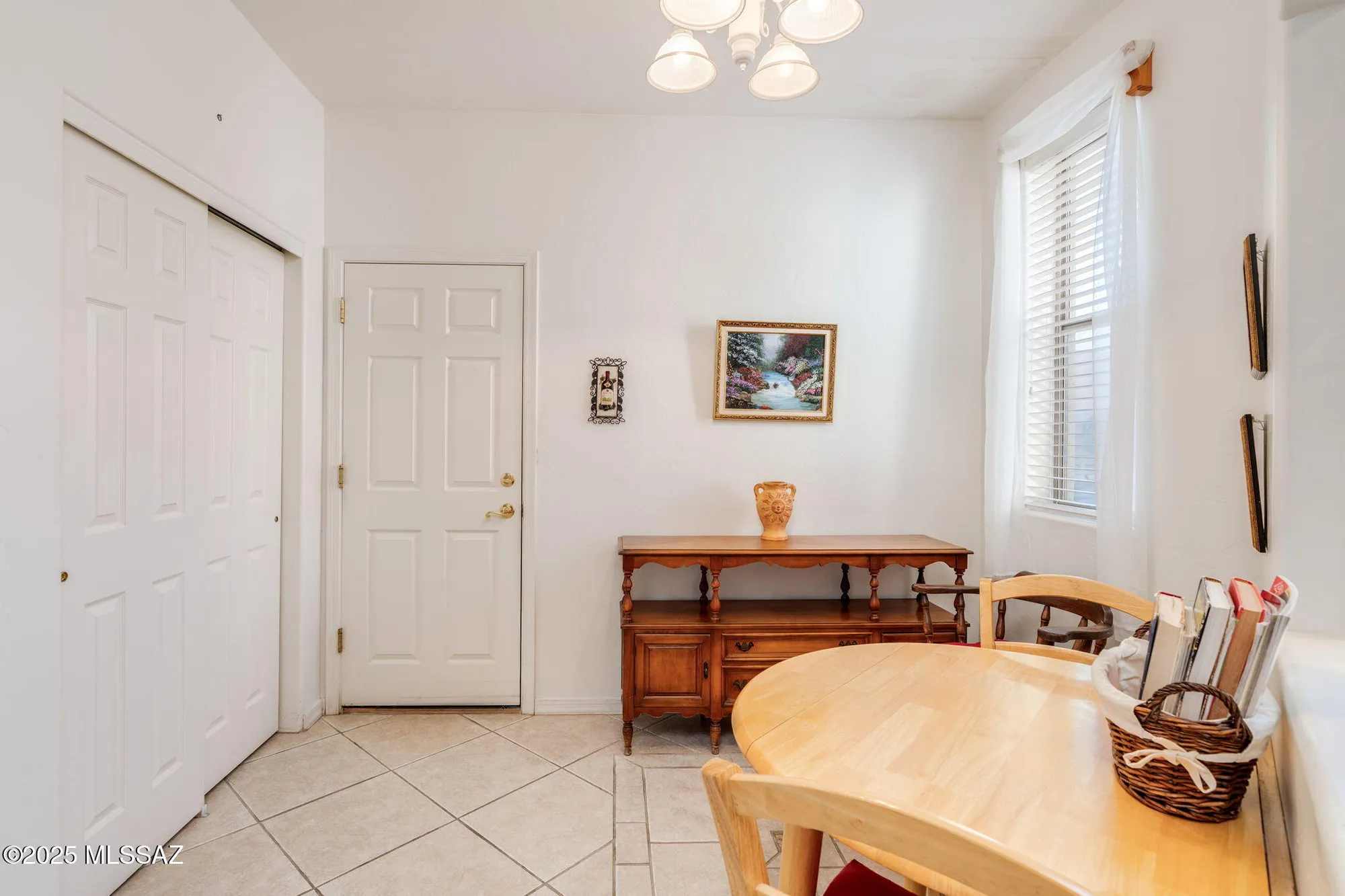 Property Slideshow image 5 of 19 | 1224 n laramie ln, Green Valley, AZ, 85614