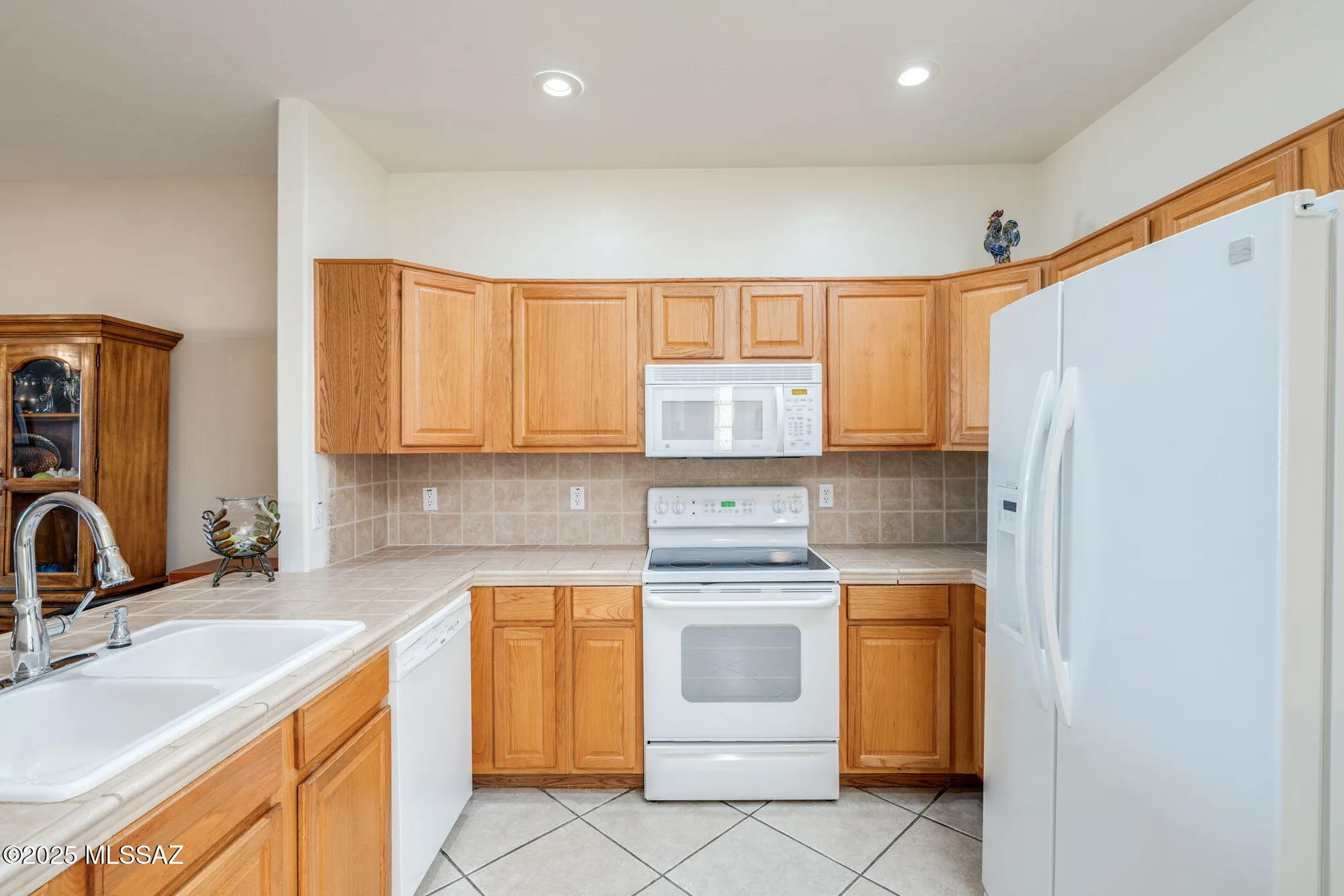 Property Slideshow image 3 of 19 | 1224 n laramie ln, Green Valley, AZ, 85614