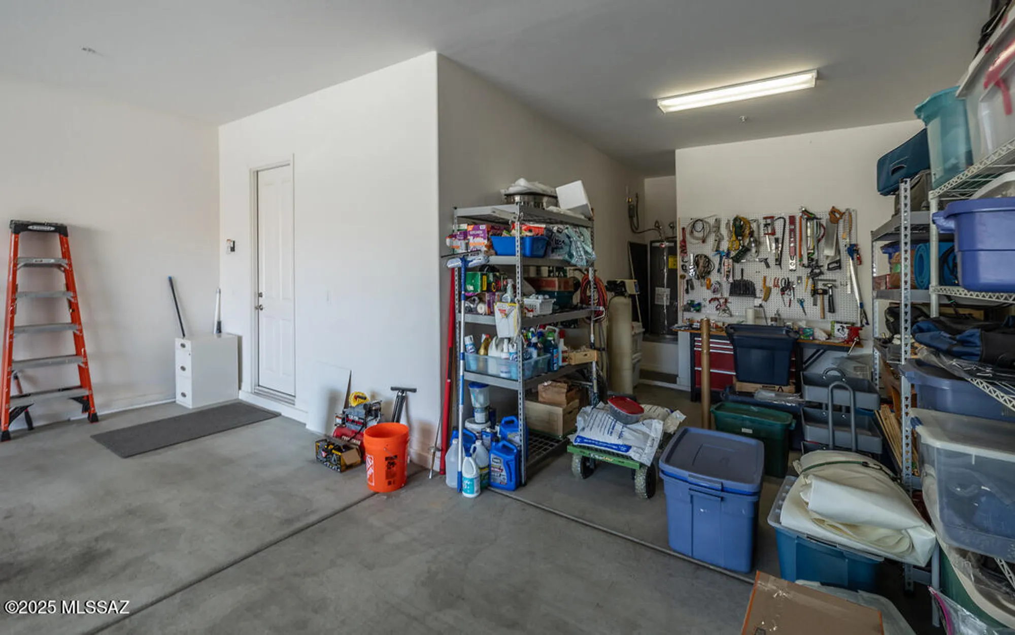 Property Slideshow image 26 of 33 | 6567 w whispering windmill ln, Marana, AZ, 85658