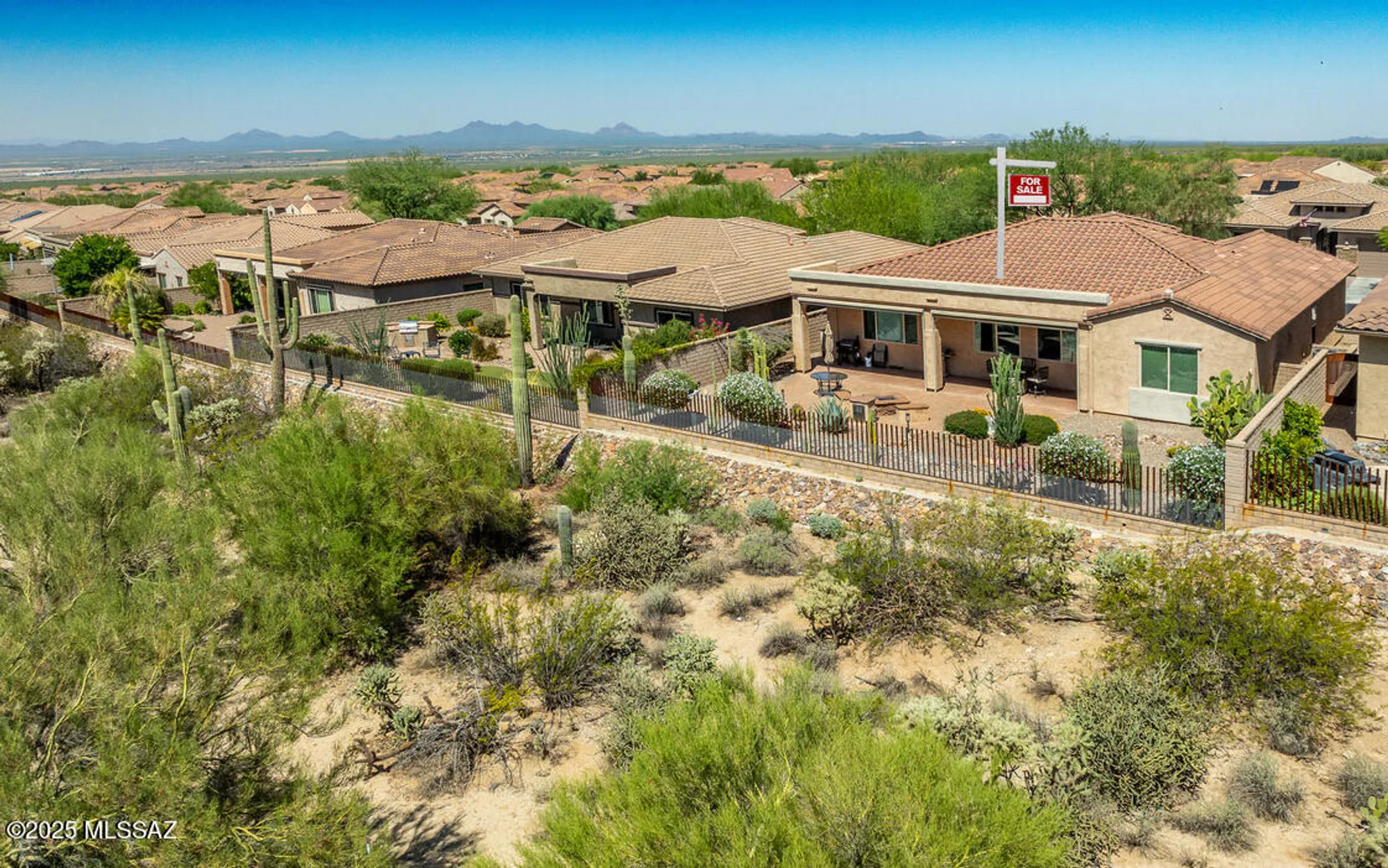 Property Slideshow image 32 of 33 | 6567 w whispering windmill ln, Marana, AZ, 85658