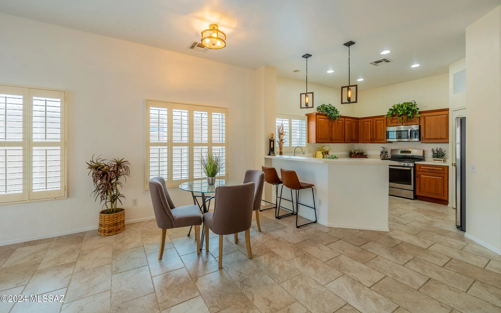 Property Slideshow image 6 of 39 | 13592 n heritage canyon dr, Marana, AZ, 85658