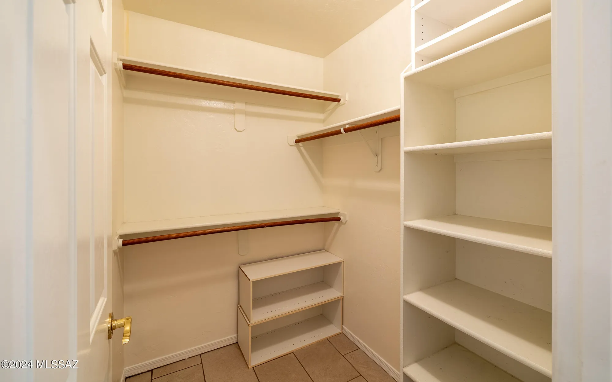 Property Slideshow image 16 of 39 | 13592 n heritage canyon dr, Marana, AZ, 85658