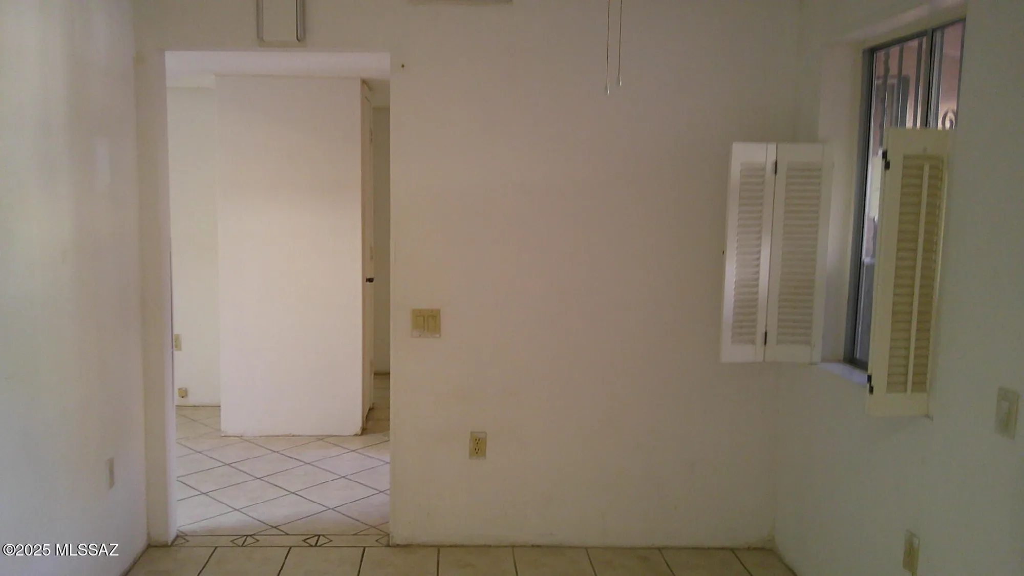 Property Slideshow image 8 of 14 | 352 e paseo verde, Green Valley, AZ, 85614