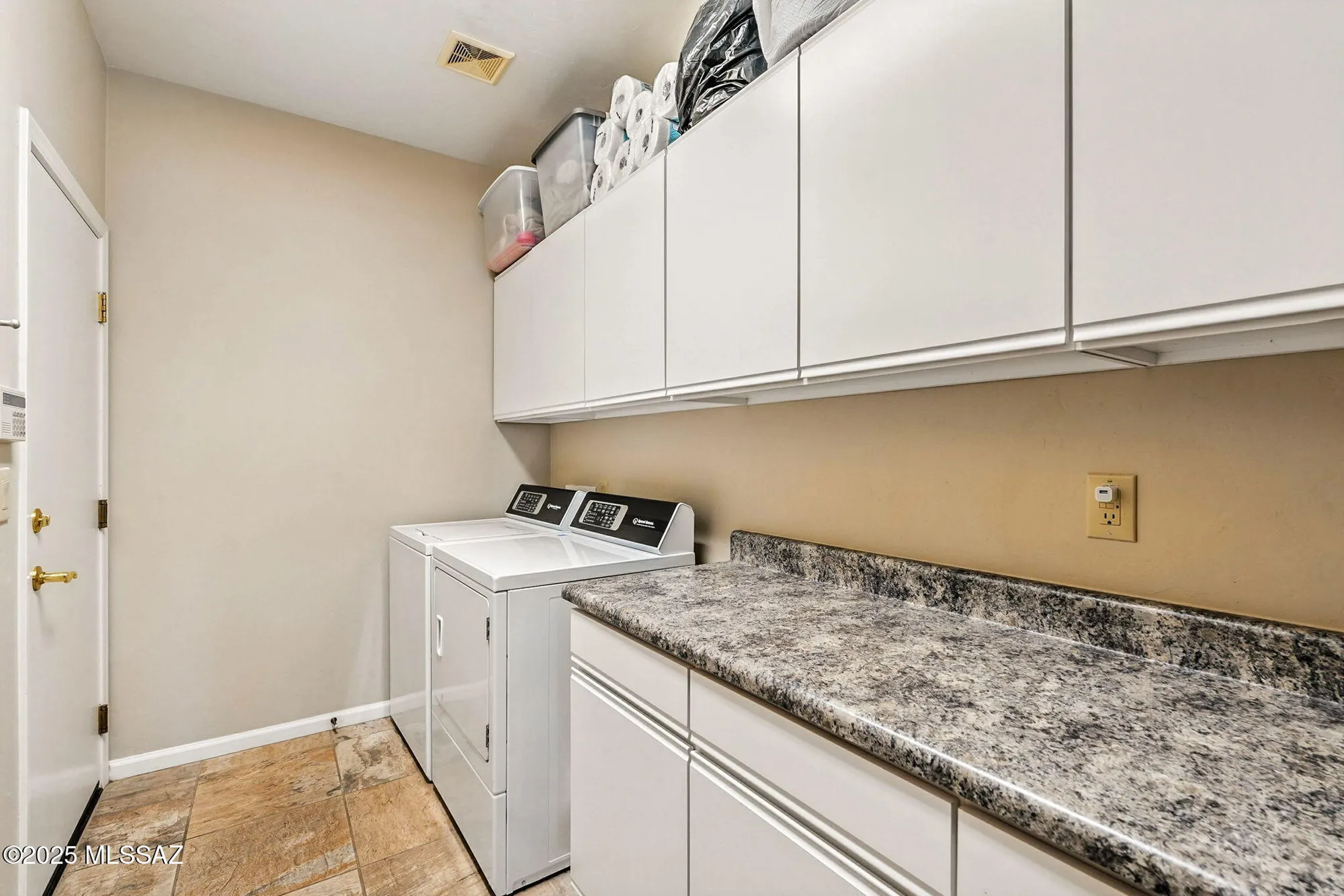 Property Slideshow image 29 of 47 | 1608 n buttes dr, Green Valley, AZ, 85614