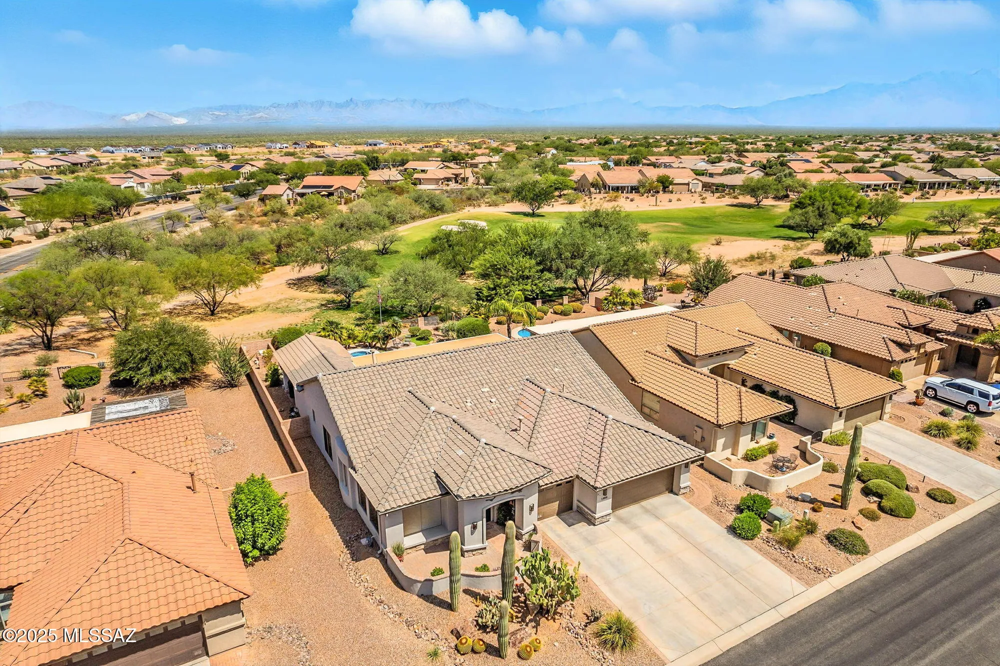 Property Slideshow image 3 of 47 | 1608 n buttes dr, Green Valley, AZ, 85614