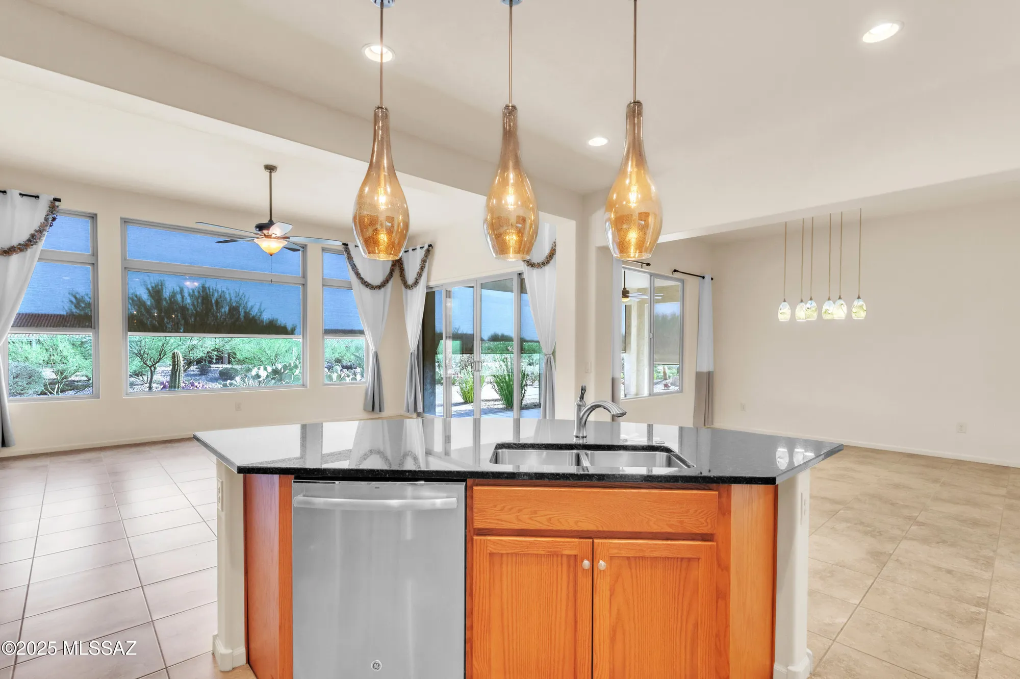 Property Slideshow image 20 of 30 | 61403 e dead wood trl, Oracle, AZ, 85623