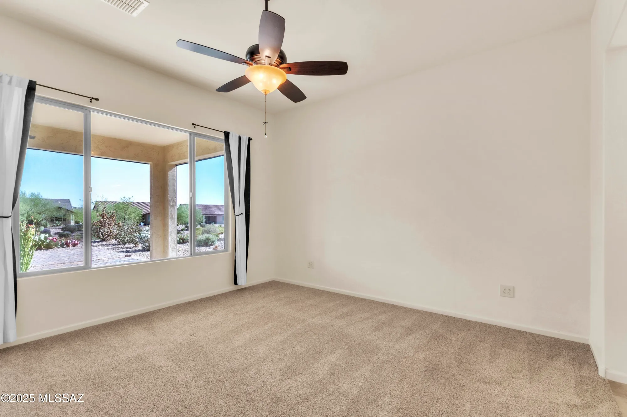 Property Slideshow image 22 of 30 | 61403 e dead wood trl, Oracle, AZ, 85623