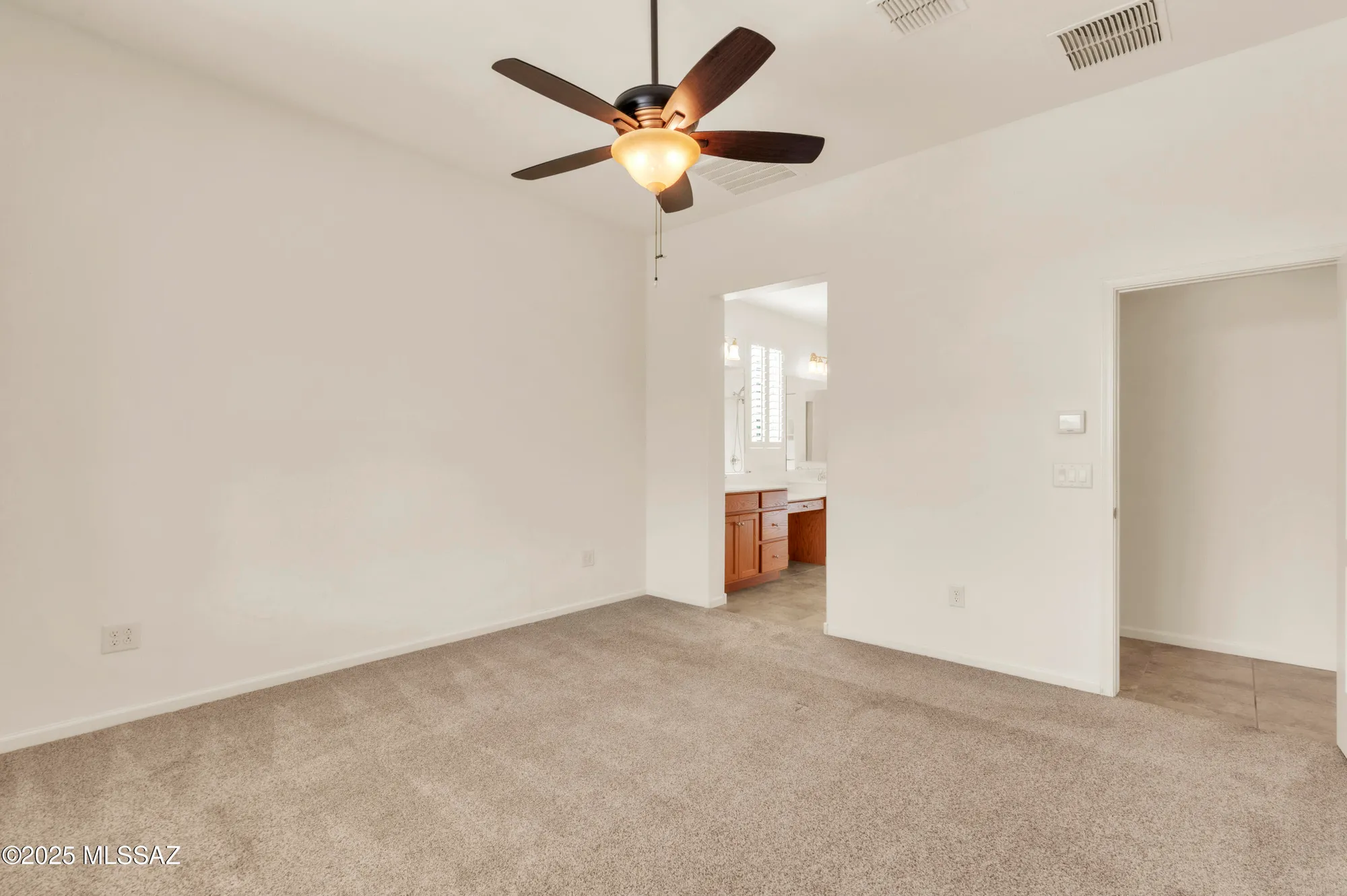 Property Slideshow image 23 of 30 | 61403 e dead wood trl, Oracle, AZ, 85623