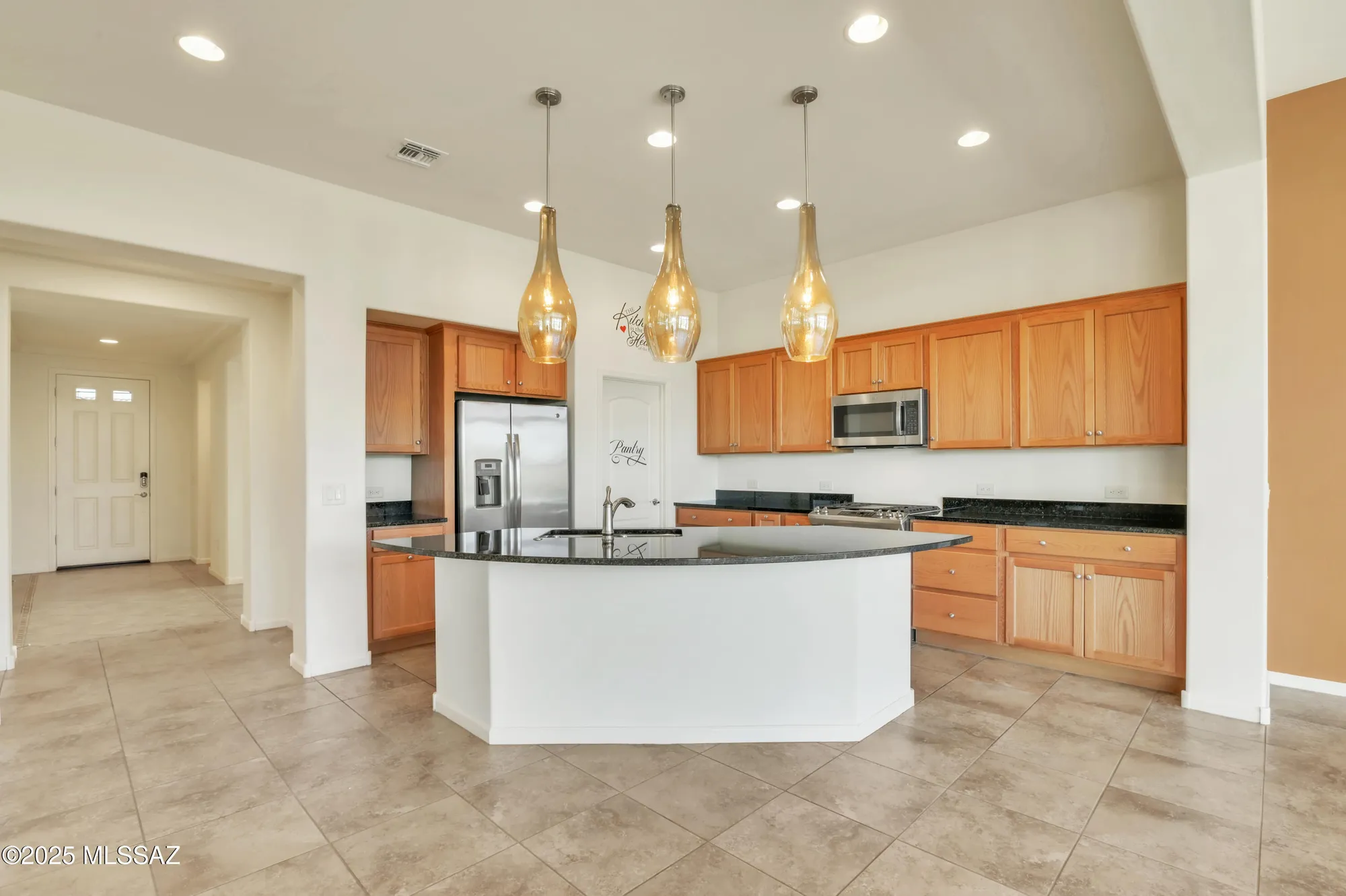 Property Slideshow image 8 of 30 | 61403 e dead wood trl, Oracle, AZ, 85623