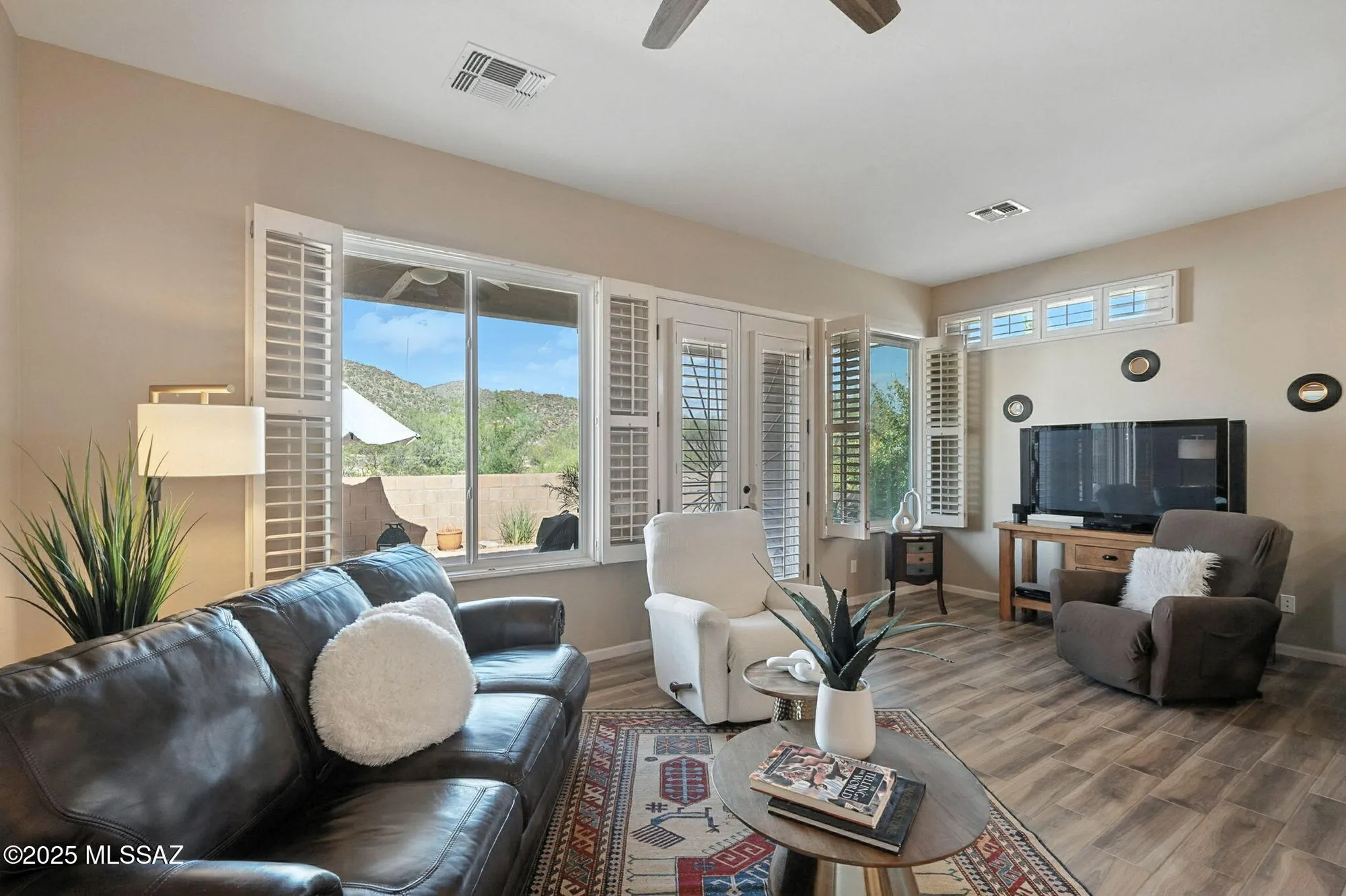 Property Slideshow image 10 of 47 | 13634 n holly grape dr, Marana, AZ, 85658