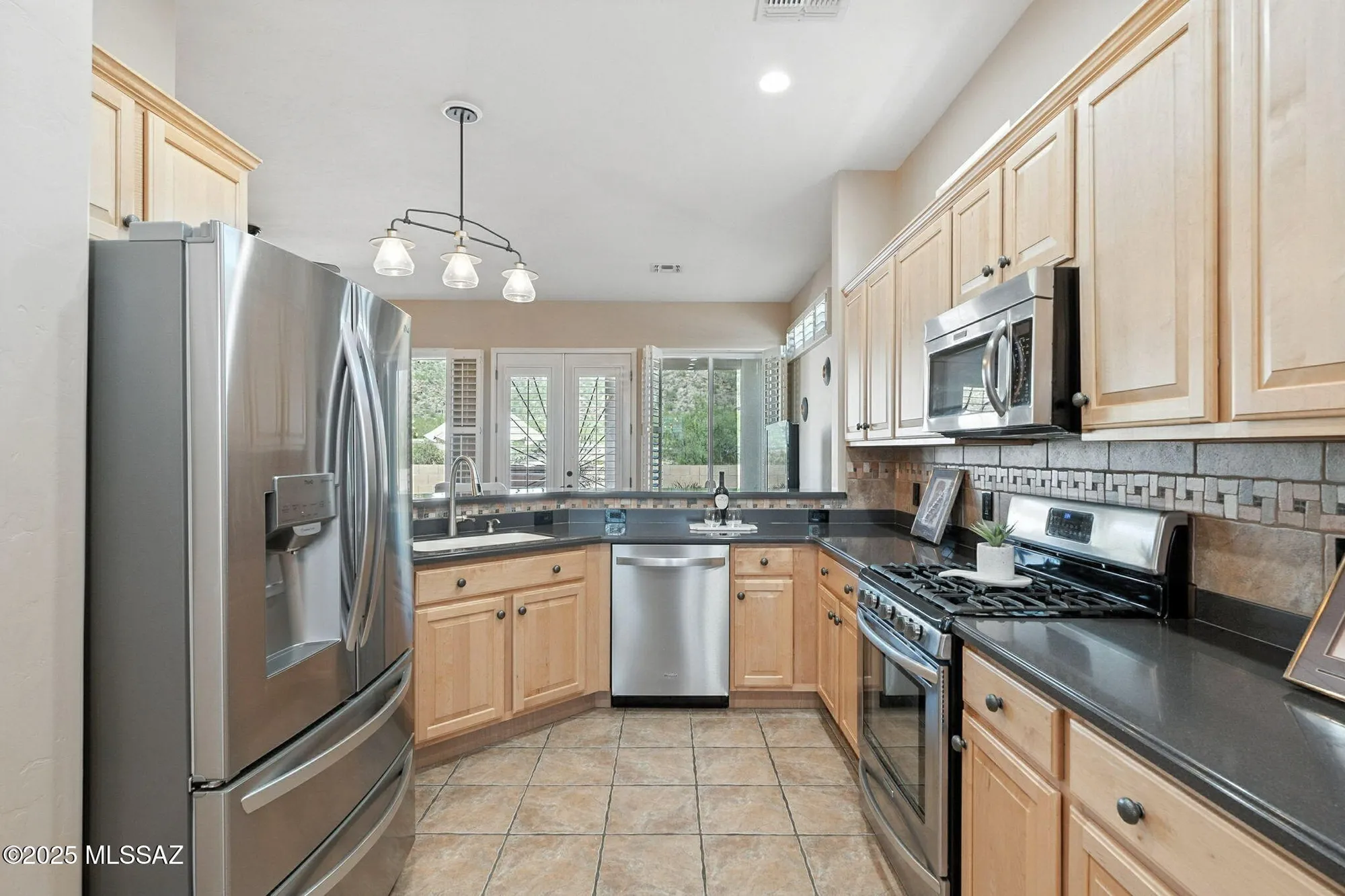 Property Slideshow image 21 of 47 | 13634 n holly grape dr, Marana, AZ, 85658