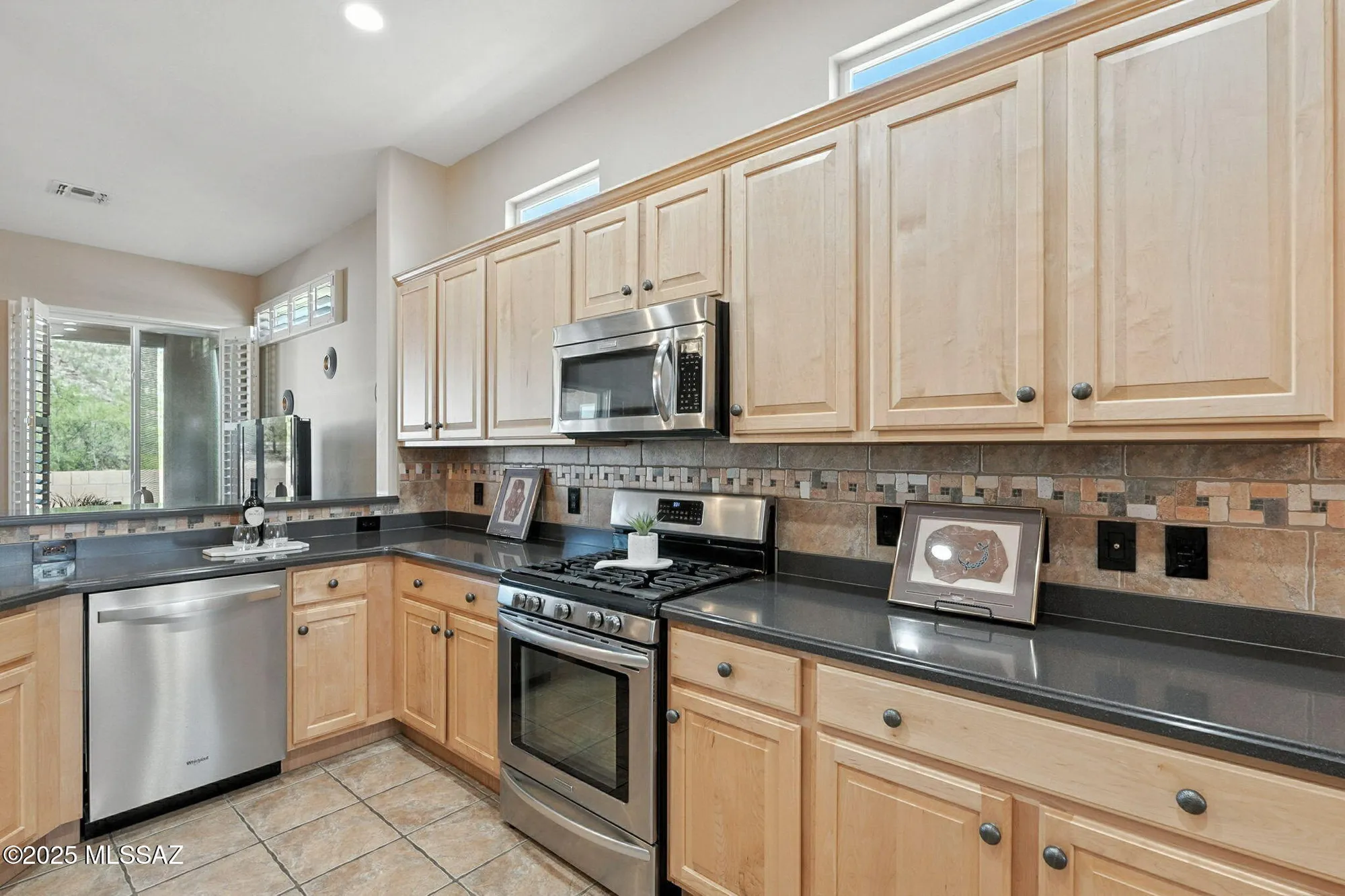 Property Slideshow image 22 of 47 | 13634 n holly grape dr, Marana, AZ, 85658