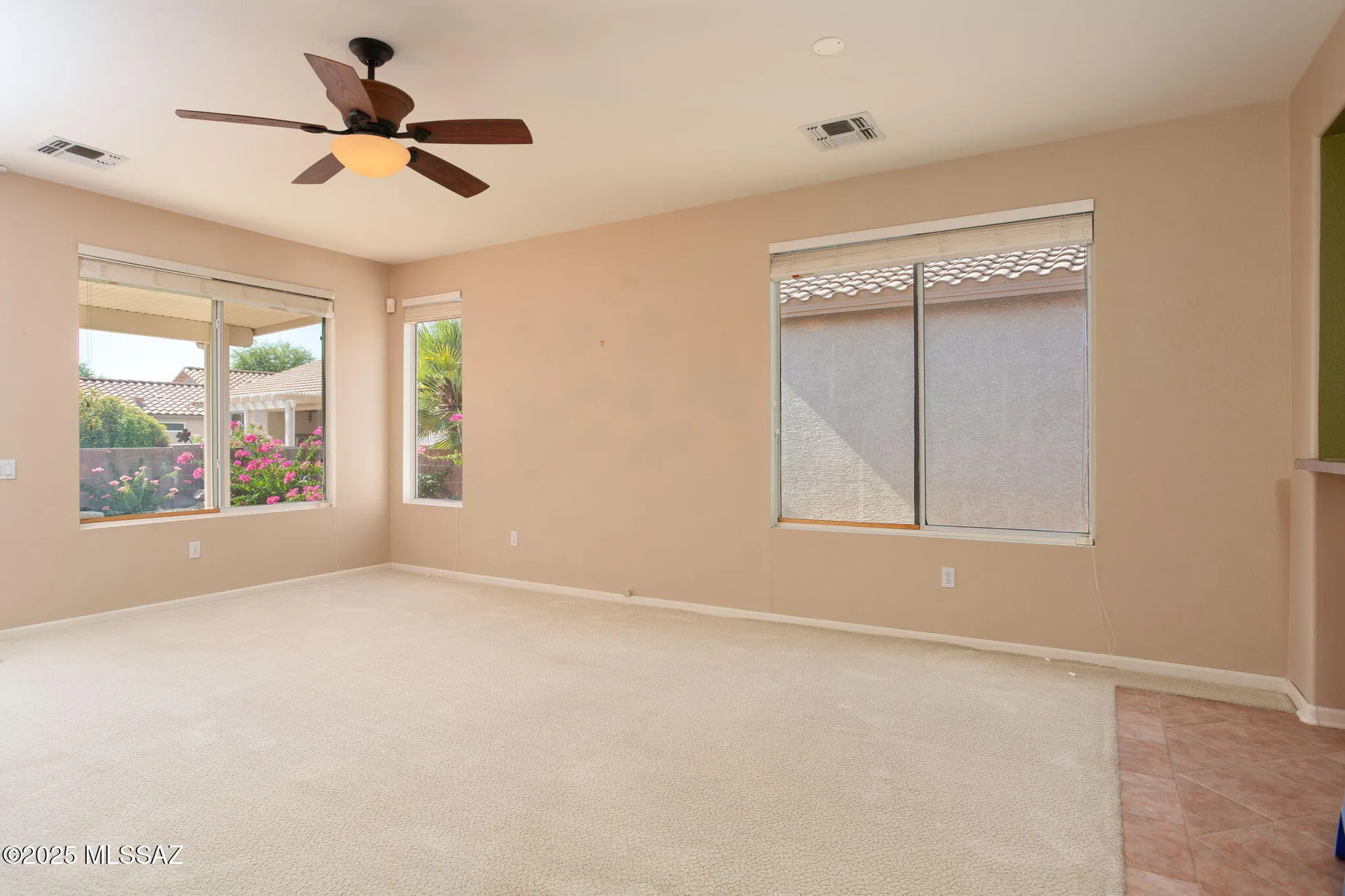 Property Slideshow image 11 of 36 | 9454 n whispering shadows way, Tucson, AZ, 85743