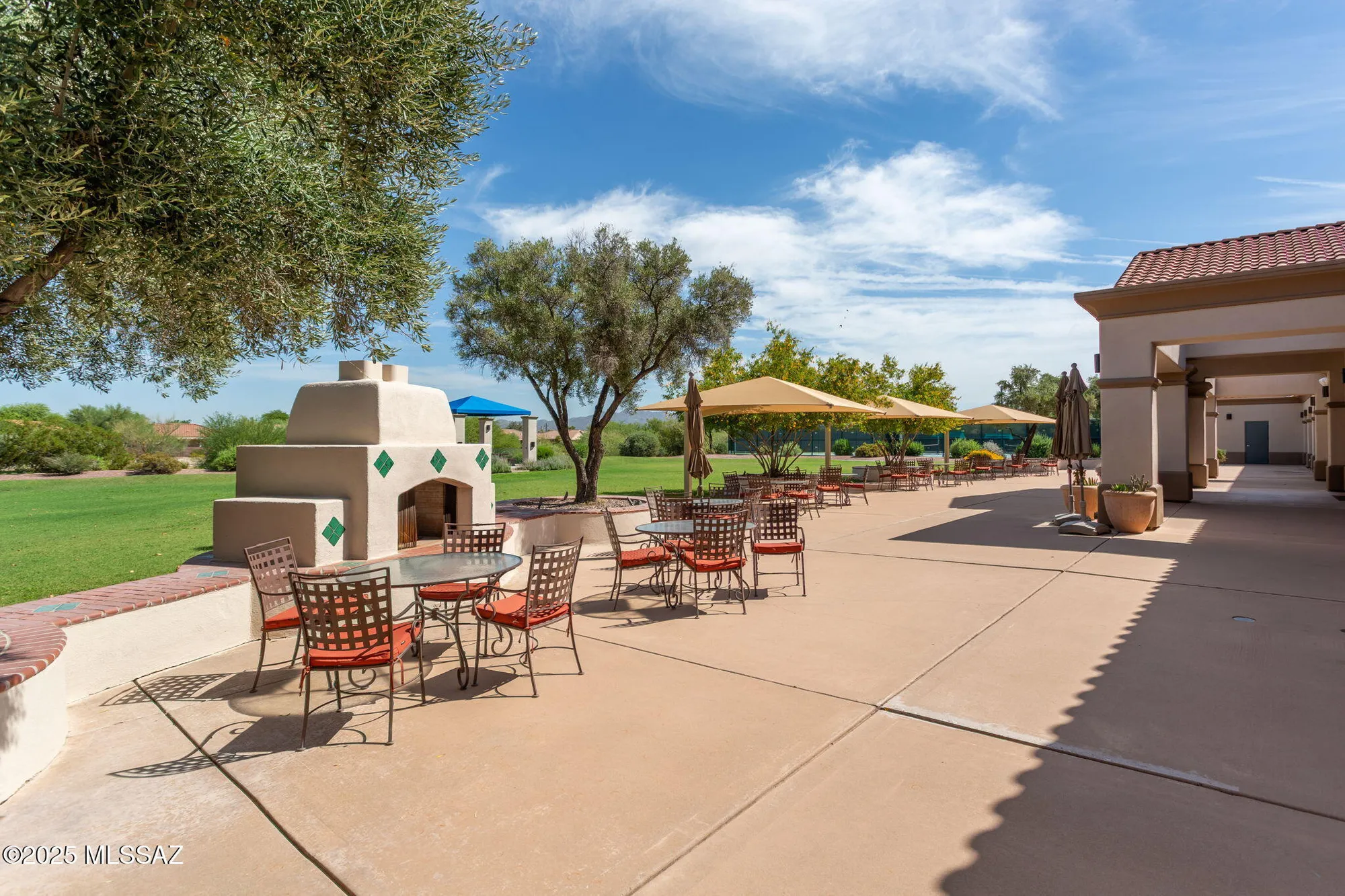 Property Slideshow image 32 of 36 | 9454 n whispering shadows way, Tucson, AZ, 85743