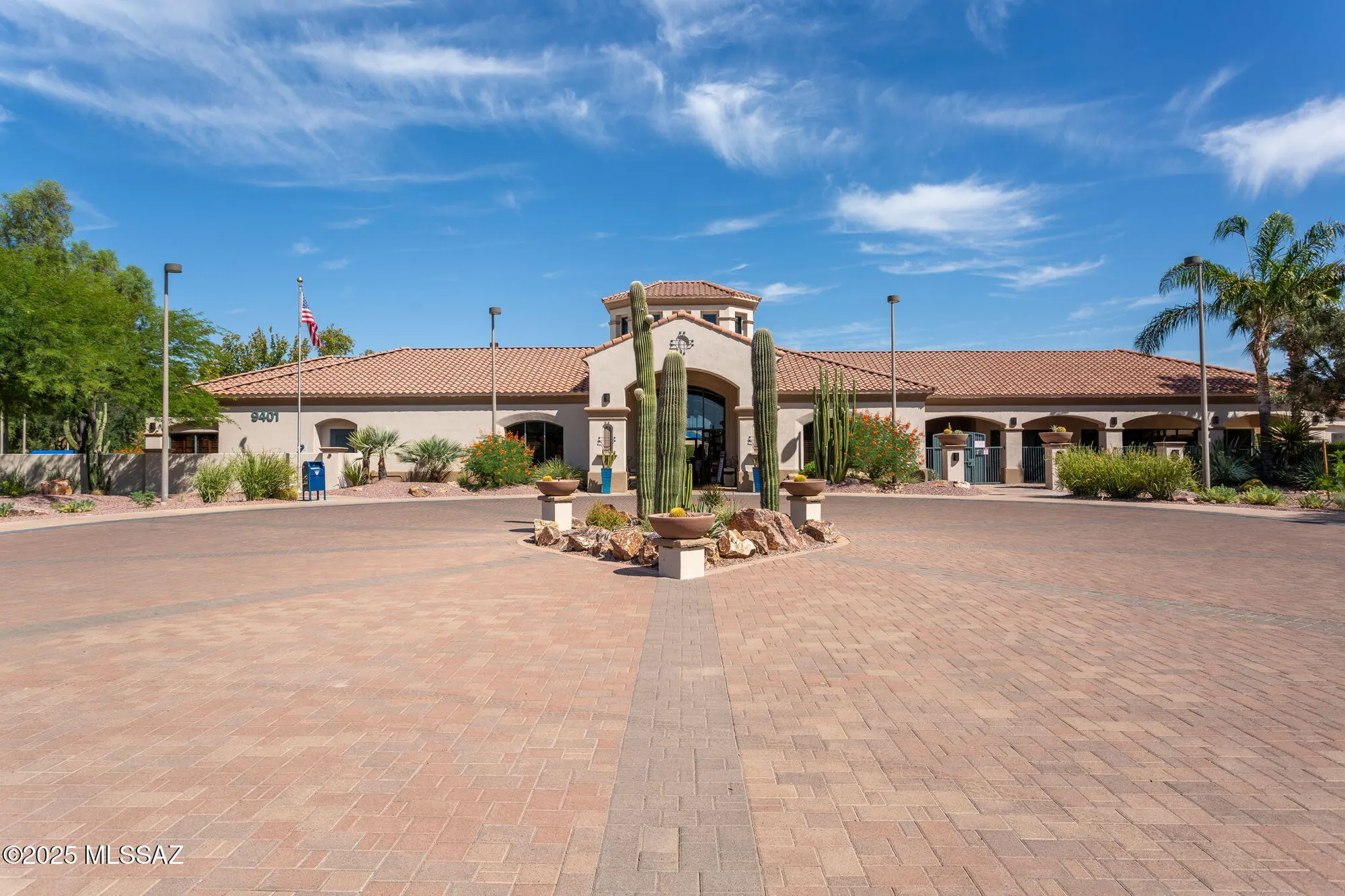 Property Slideshow image 31 of 36 | 9454 n whispering shadows way, Tucson, AZ, 85743