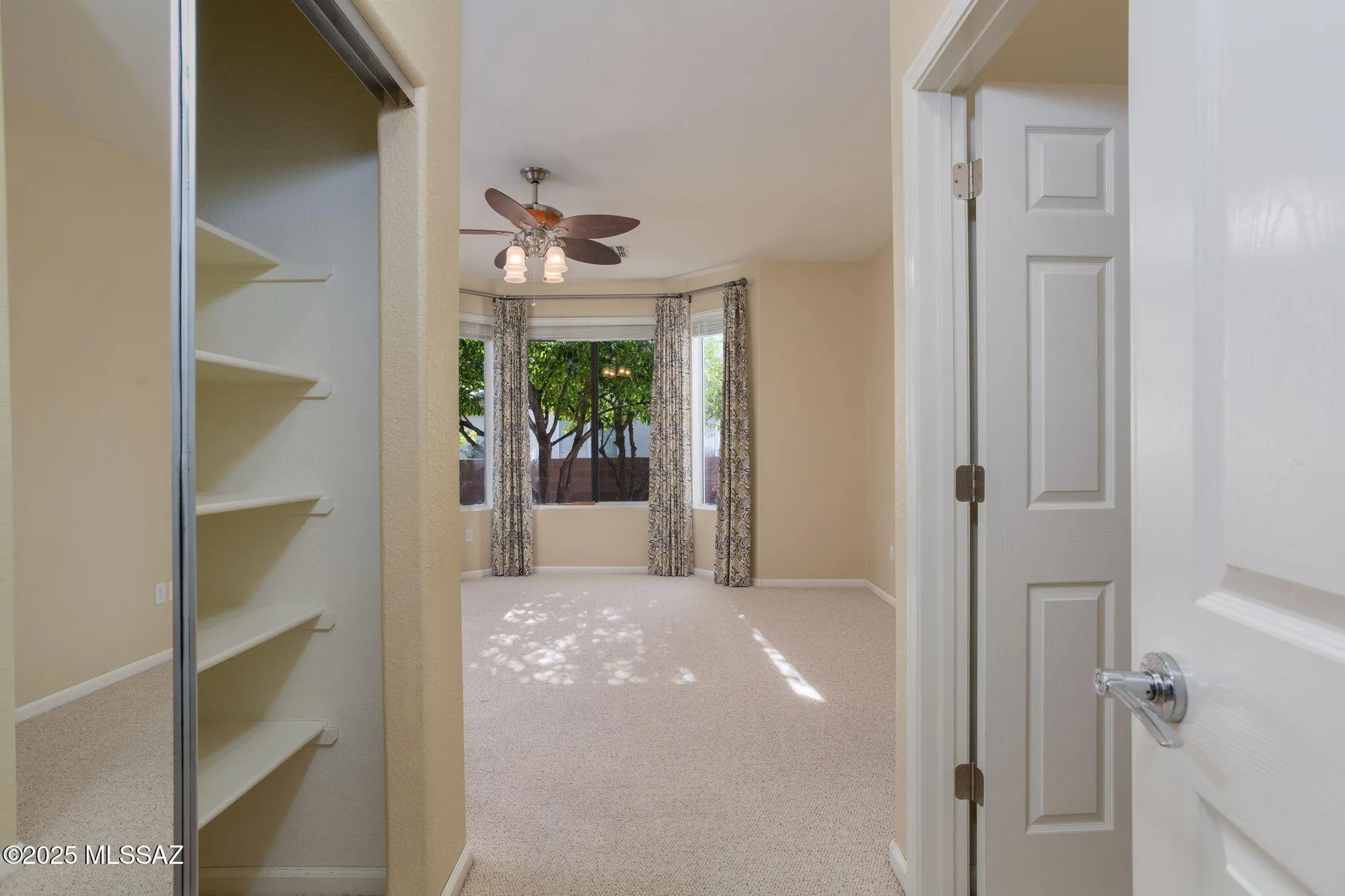 Property Slideshow image 17 of 36 | 9454 n whispering shadows way, Tucson, AZ, 85743