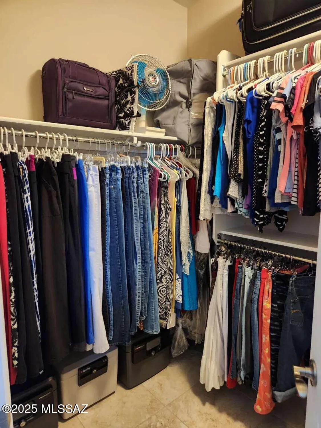 Property Slideshow image 13 of 43 | 7100 w cliff spring trl, Marana, AZ, 85658