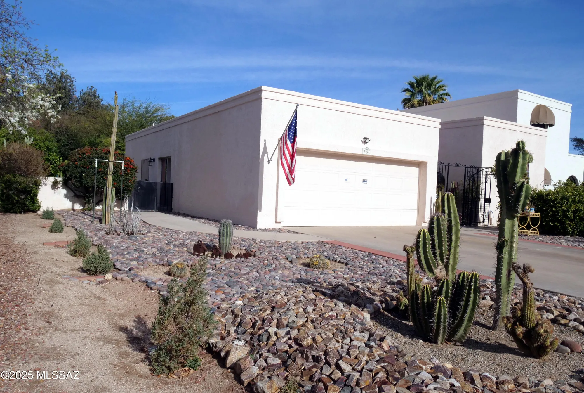 Property Slideshow image 4 of 48 | 7921 n casas carmen, Tucson, AZ, 85742