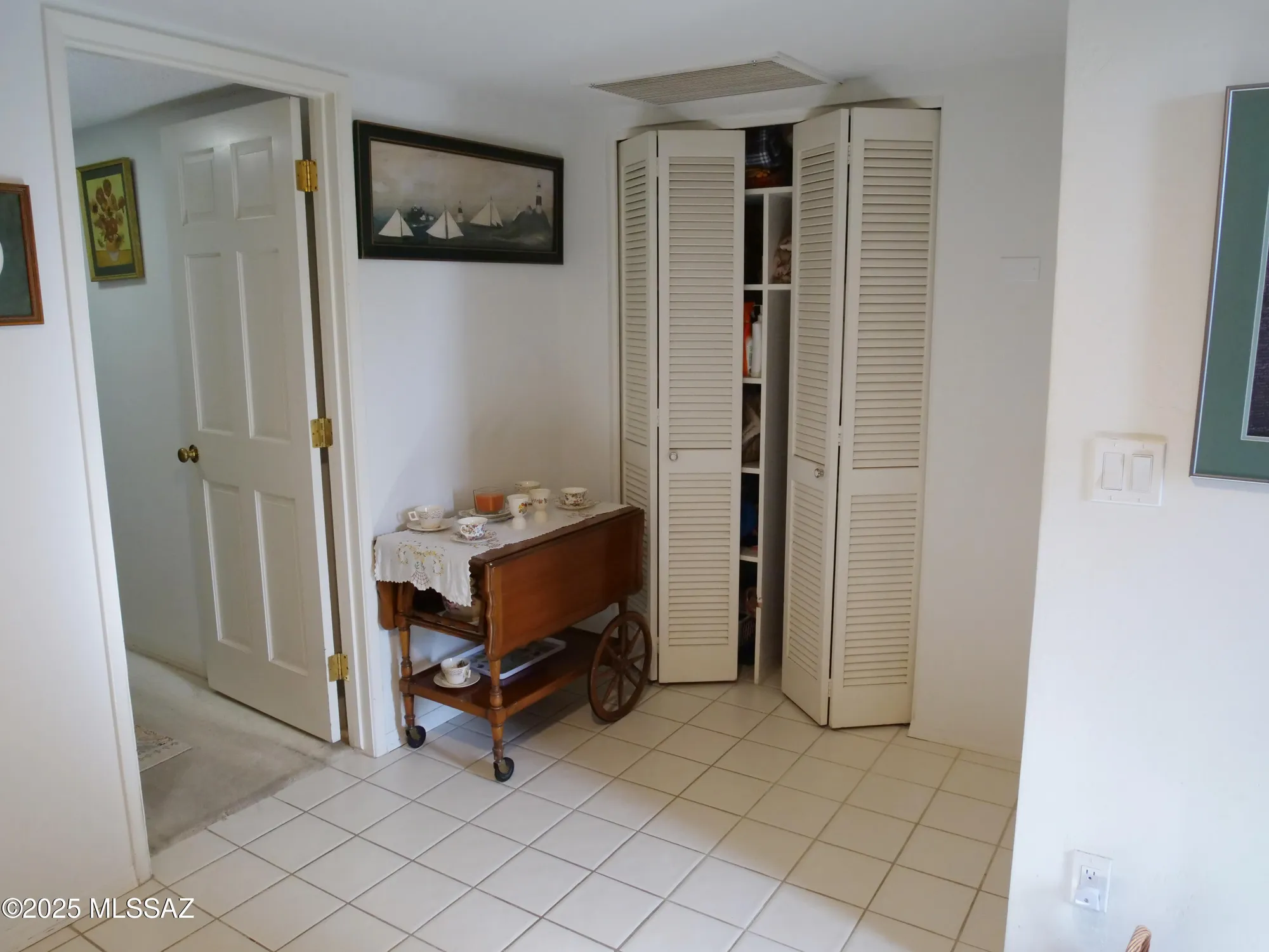 Property Slideshow image 7 of 48 | 7921 n casas carmen, Tucson, AZ, 85742