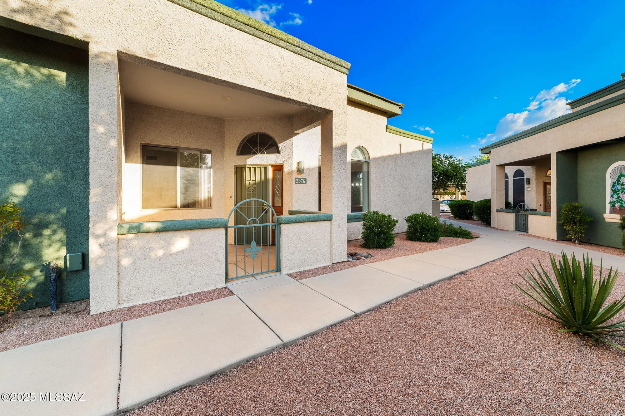 Property Slideshow image 4 of 36 | 2376 w via di silvio, Tucson, AZ, 85741