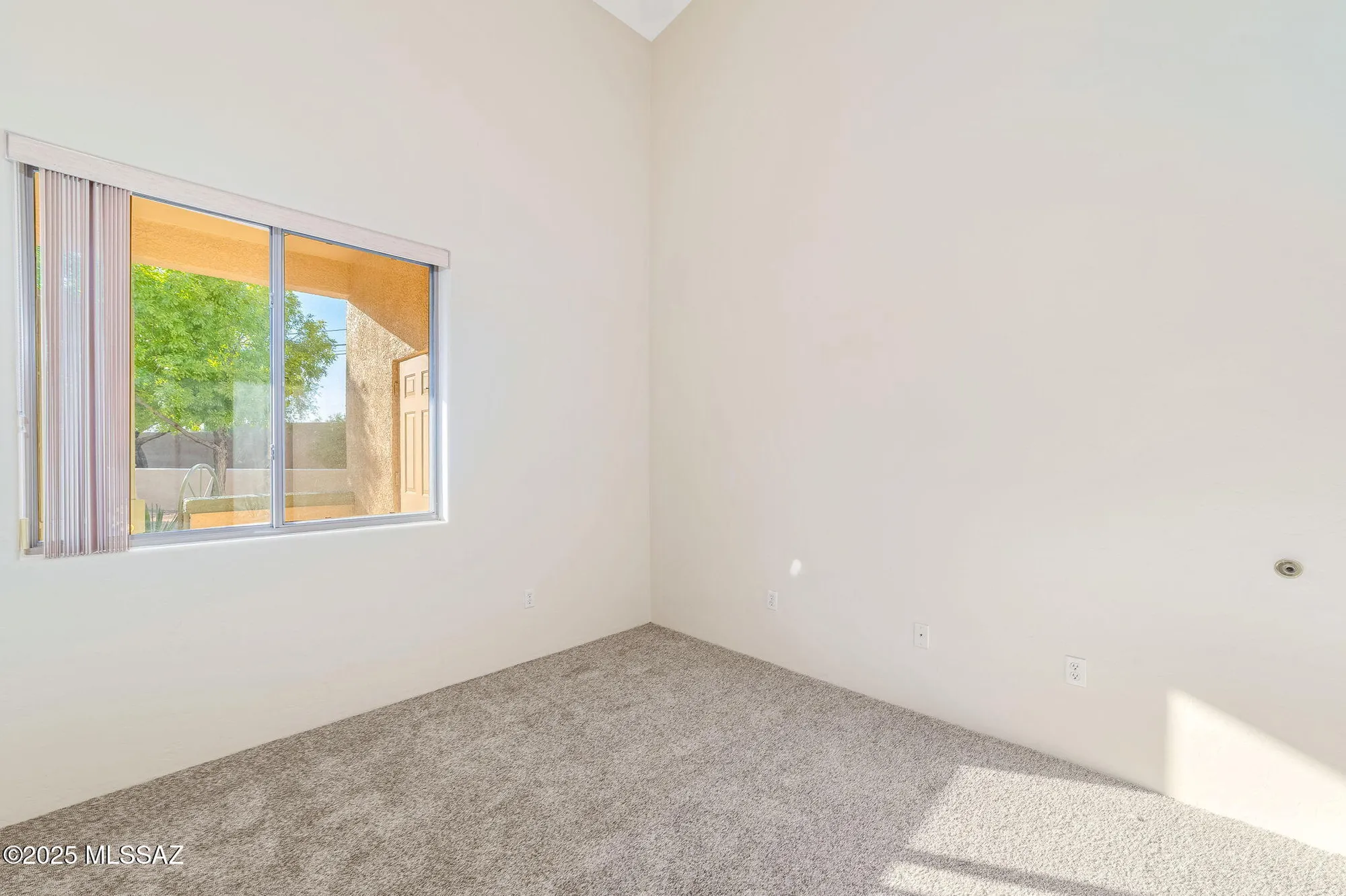 Property Slideshow image 21 of 36 | 2376 w via di silvio, Tucson, AZ, 85741