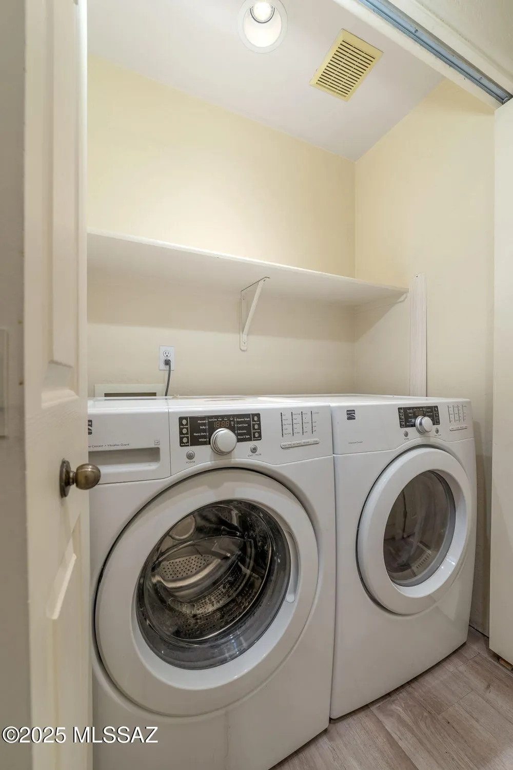 Property Slideshow image 27 of 36 | 2376 w via di silvio, Tucson, AZ, 85741