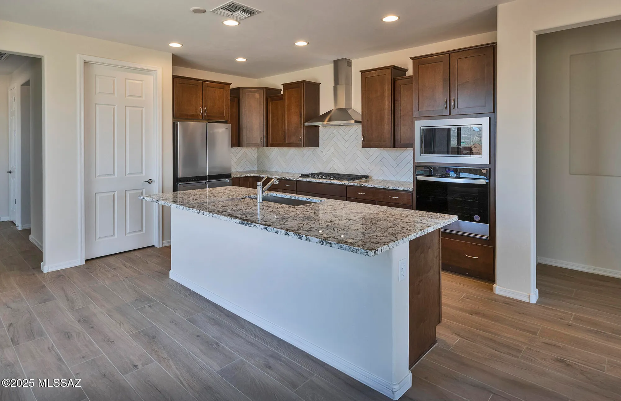 Property Slideshow image 16 of 28 | 7988 s sonoran oak dr, Tucson, AZ, 85747