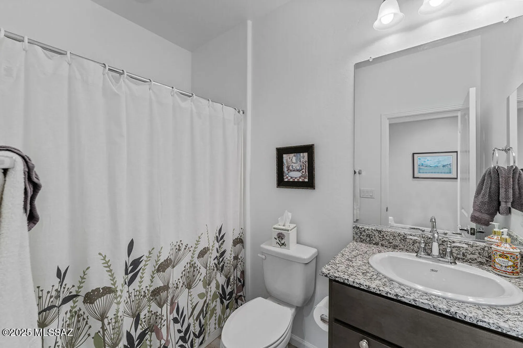 Property Slideshow image 11 of 33 | 1477 e basalt dr, Green Valley, AZ, 85614