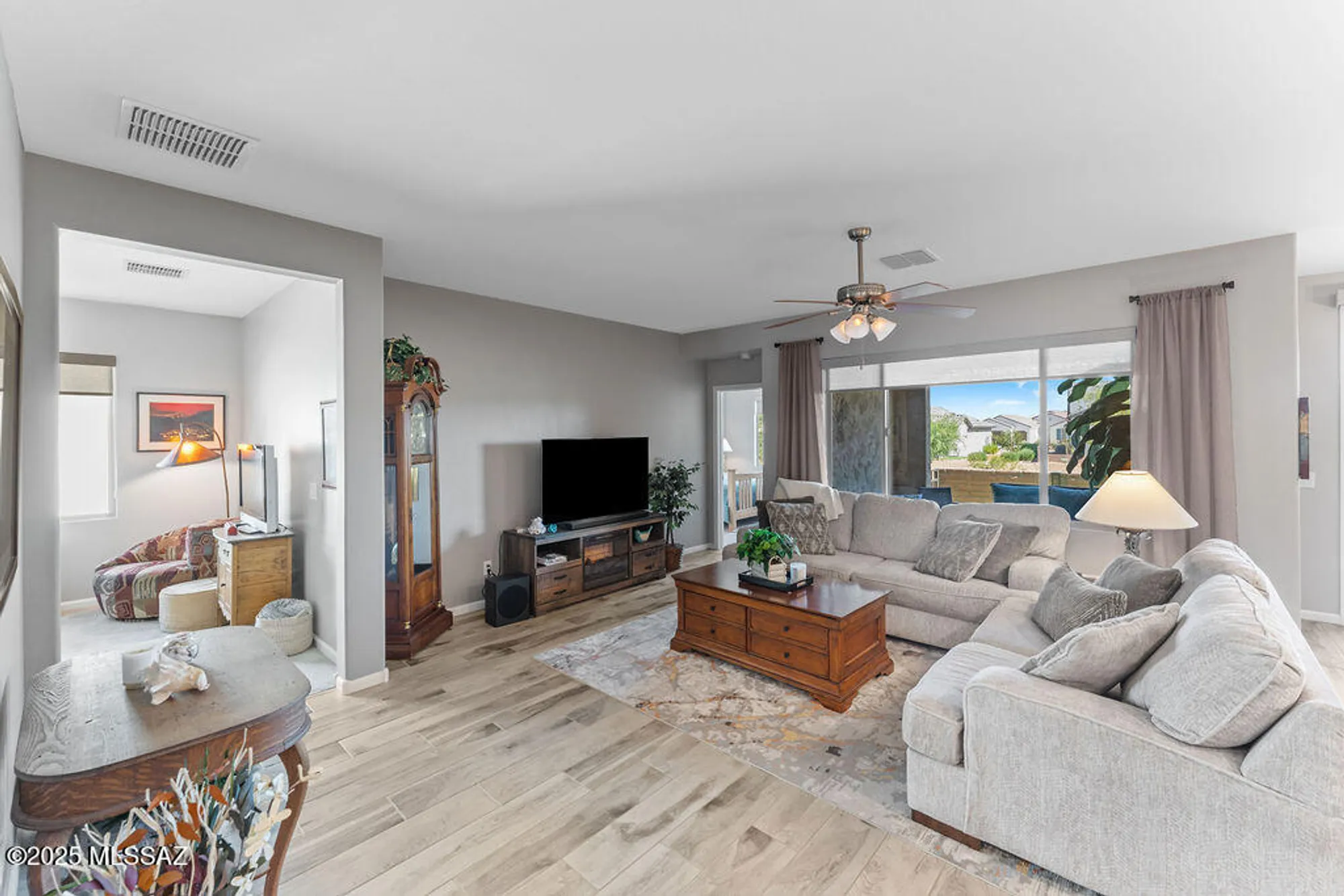 Property Slideshow image 12 of 33 | 1477 e basalt dr, Green Valley, AZ, 85614