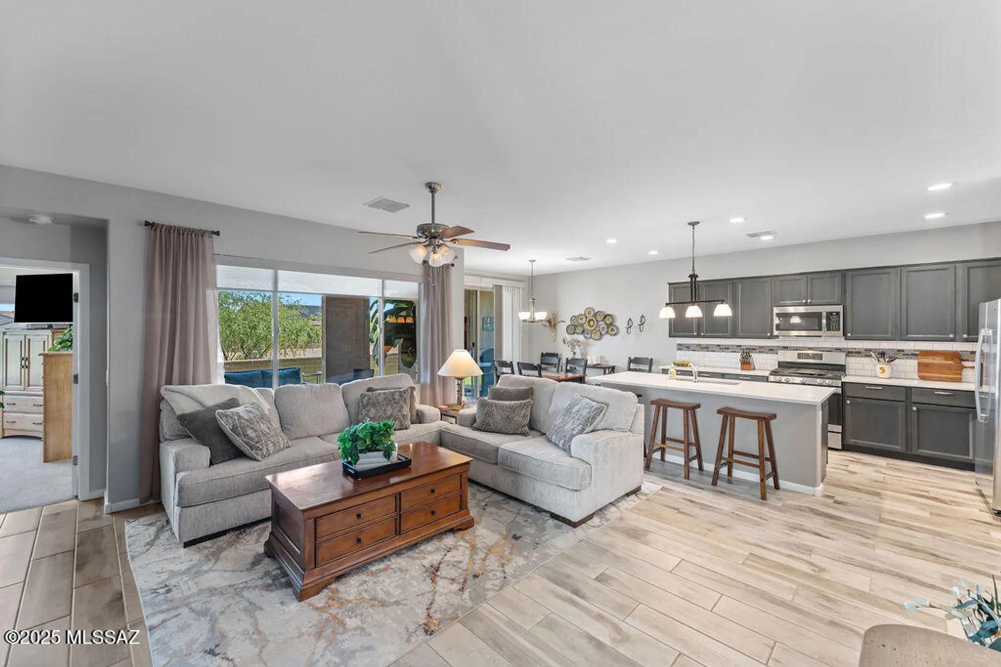 Property Slideshow image 15 of 33 | 1477 e basalt dr, Green Valley, AZ, 85614