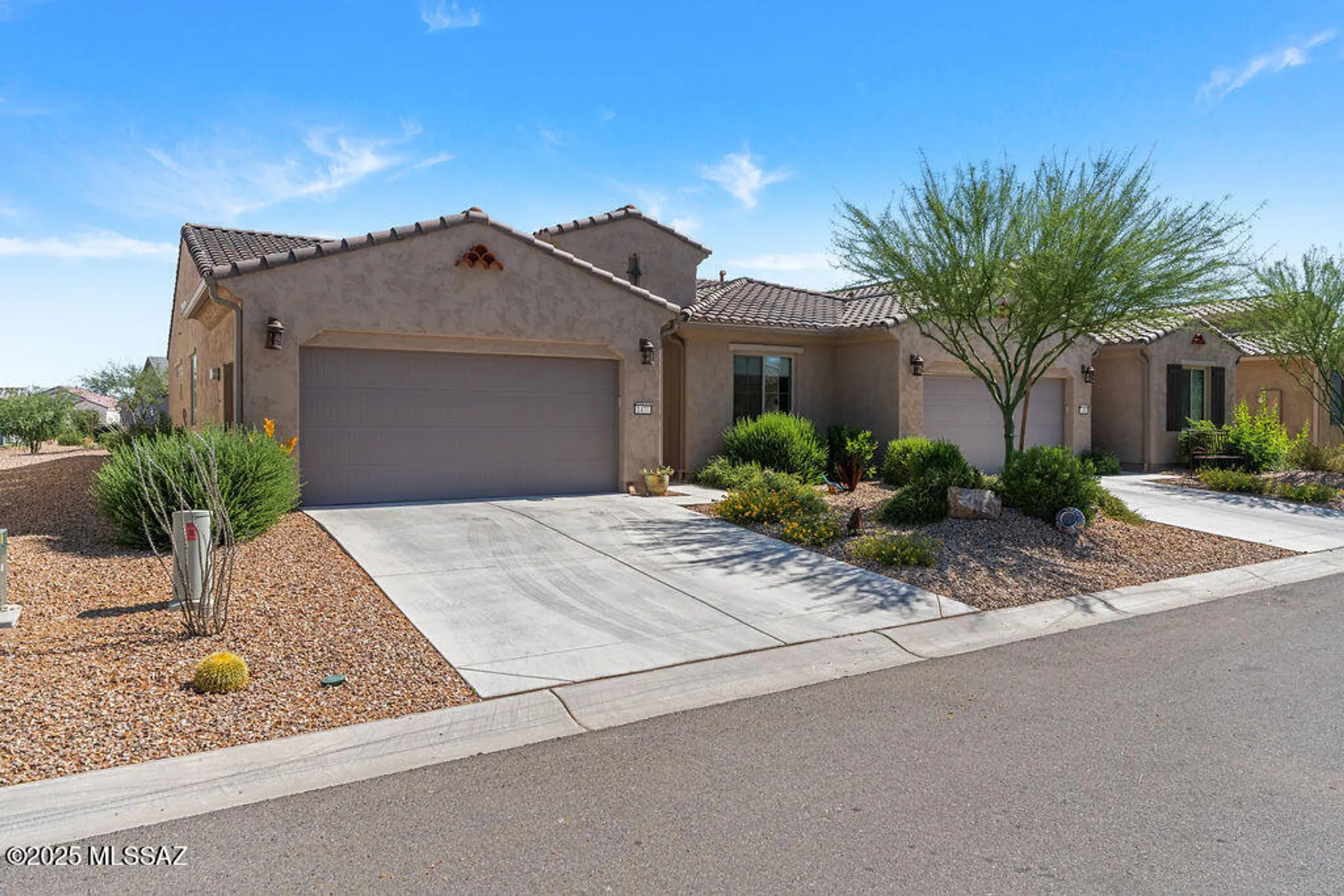 Property Slideshow image 5 of 33 | 1477 e basalt dr, Green Valley, AZ, 85614