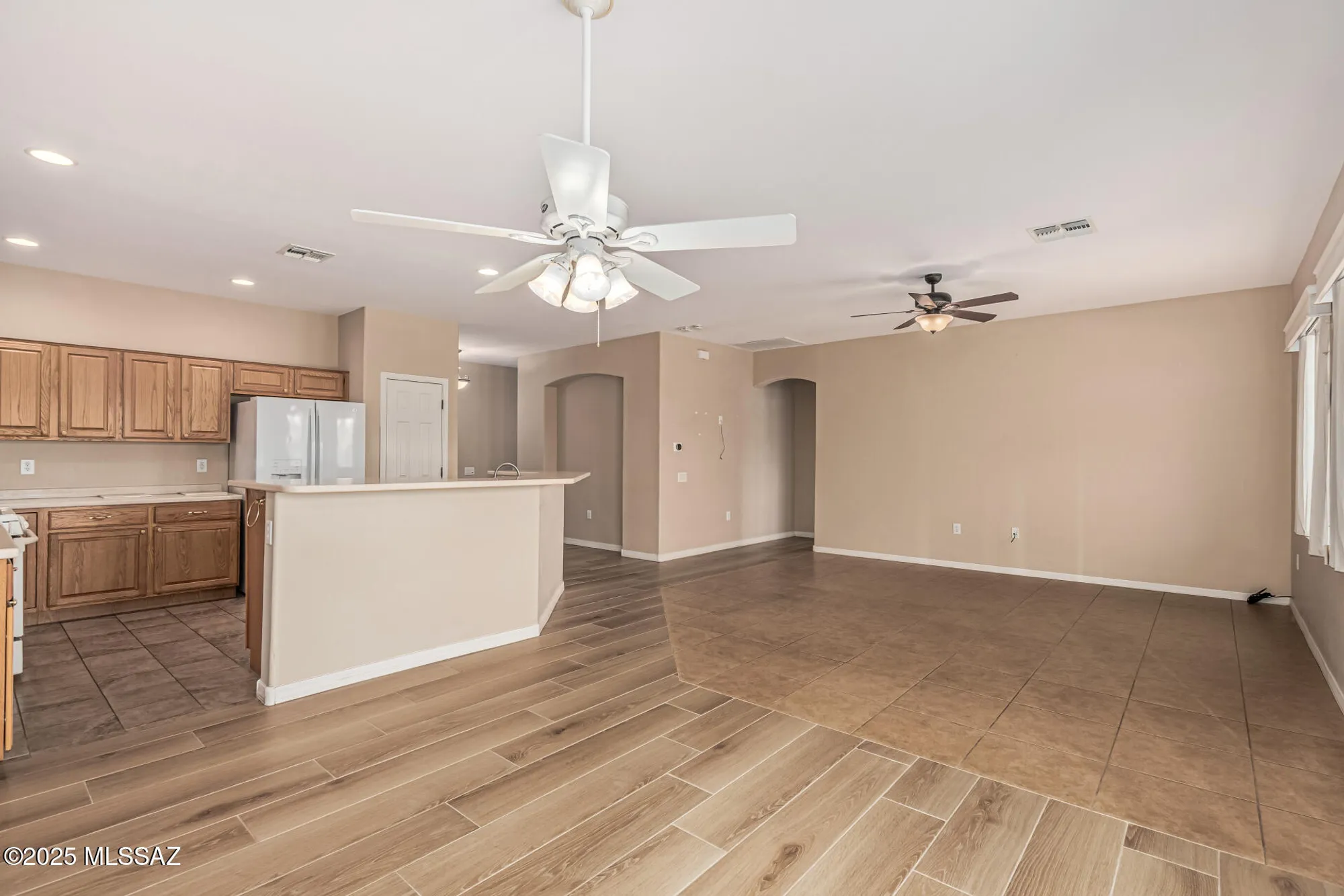 Property Slideshow image 13 of 50 | 14235 s via del farolito, Sahuarita, AZ, 85629