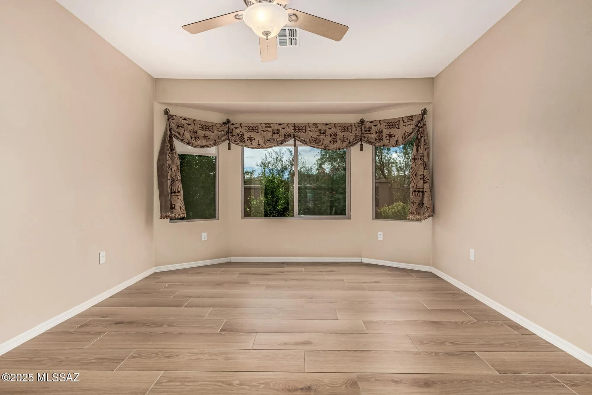 Property Slideshow image 21 of 50 | 14235 s via del farolito, Sahuarita, AZ, 85629