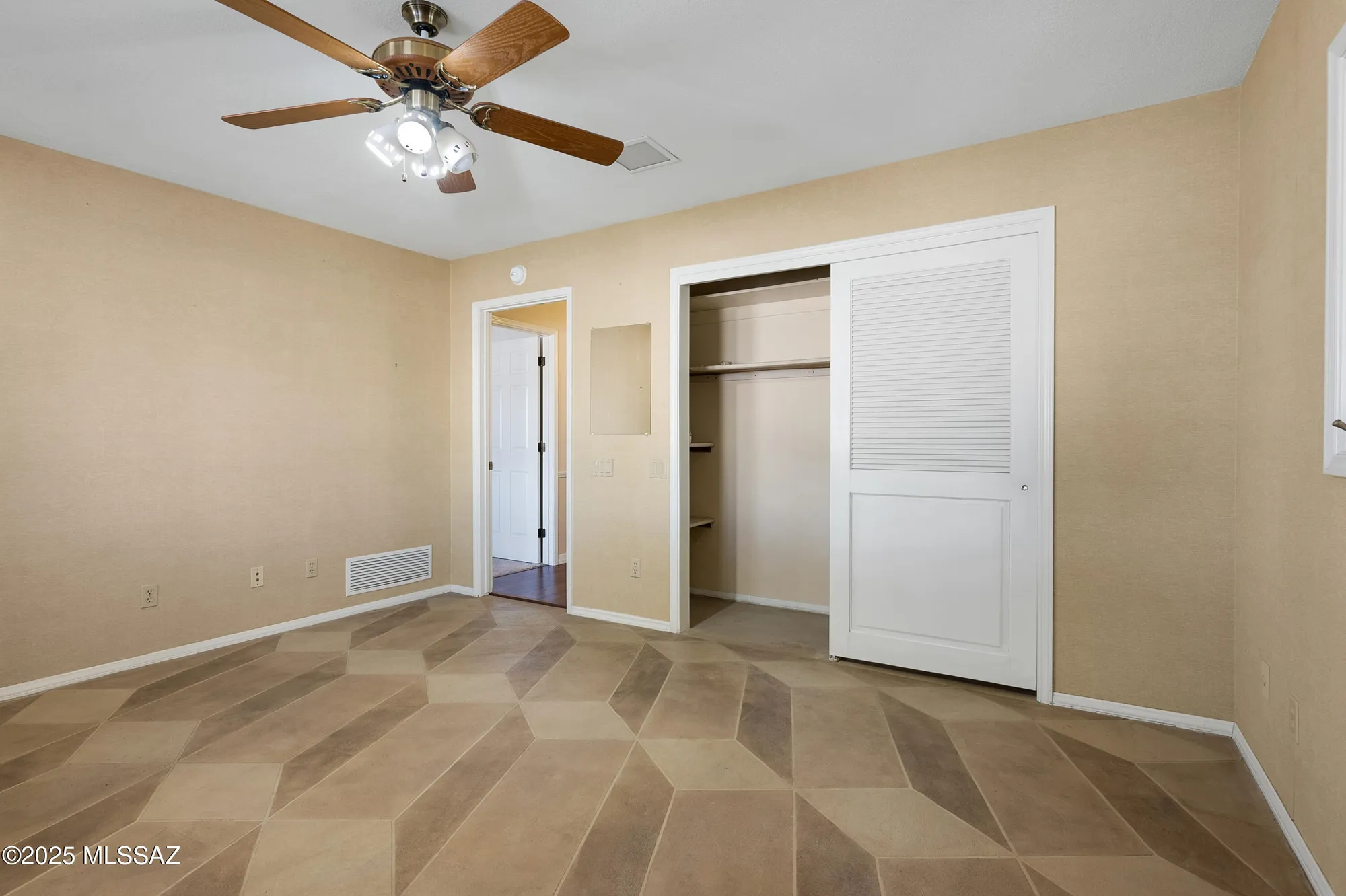 Property Slideshow image 36 of 41 | 201 w paseo del chino, Green Valley, AZ, 85614
