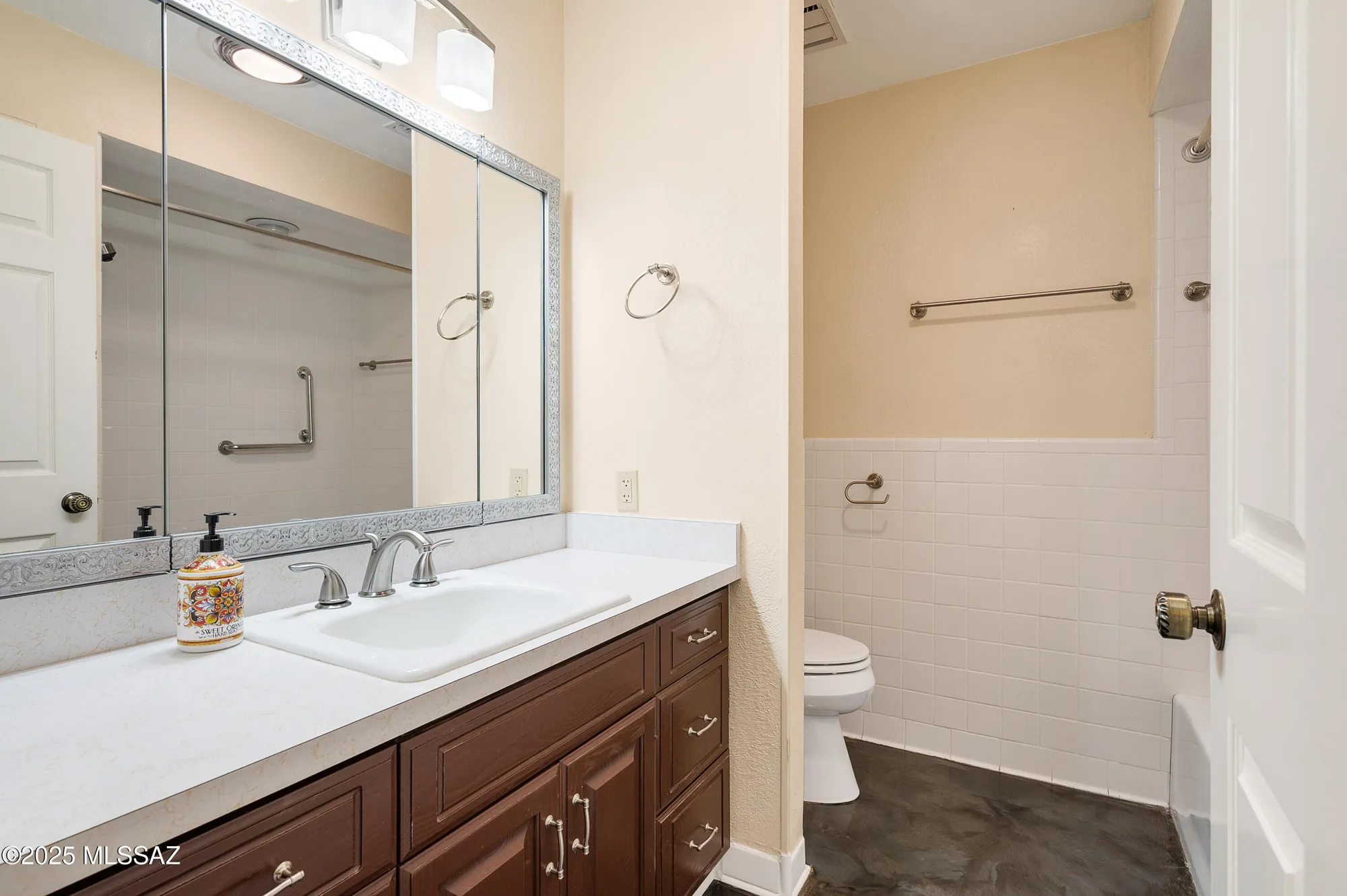 Property Slideshow image 34 of 41 | 201 w paseo del chino, Green Valley, AZ, 85614