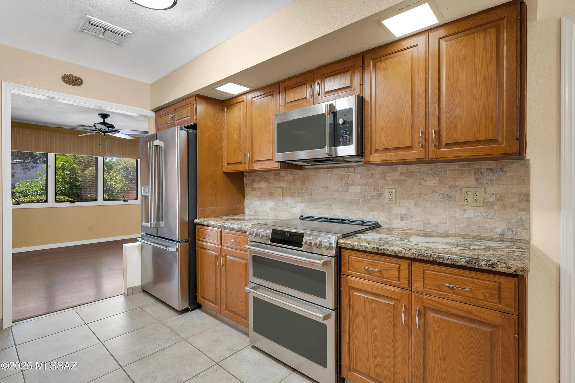 Property Slideshow image 4 of 41 | 201 w paseo del chino, Green Valley, AZ, 85614