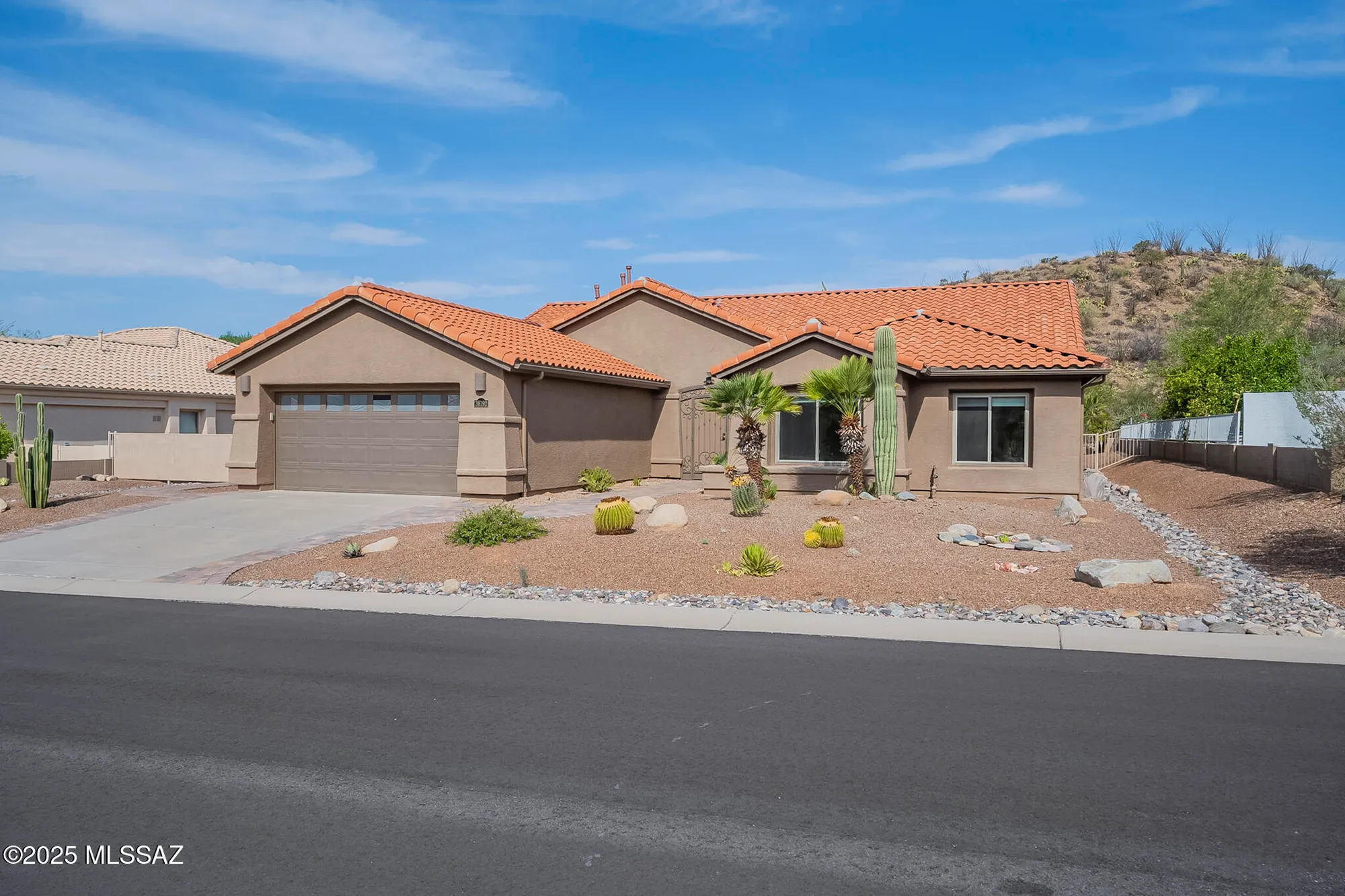 Property Slideshow image 1 of 49 | 38192 s arroyo way, Saddlebrooke, AZ, 85739