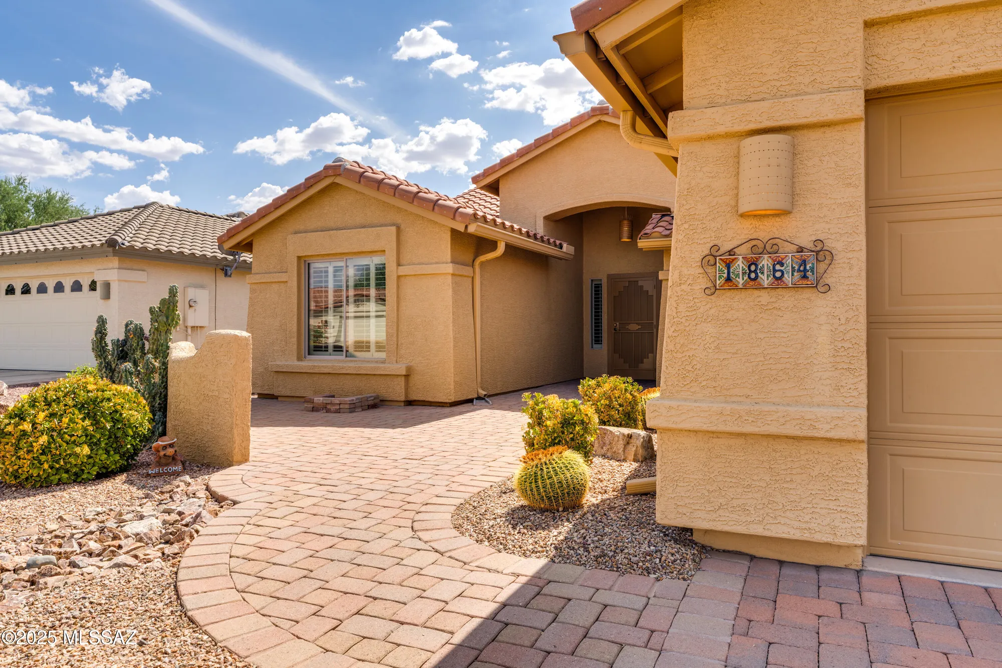 Property Slideshow image 4 of 50 | 1864 e mourning dove ct, Green Valley, AZ, 85614