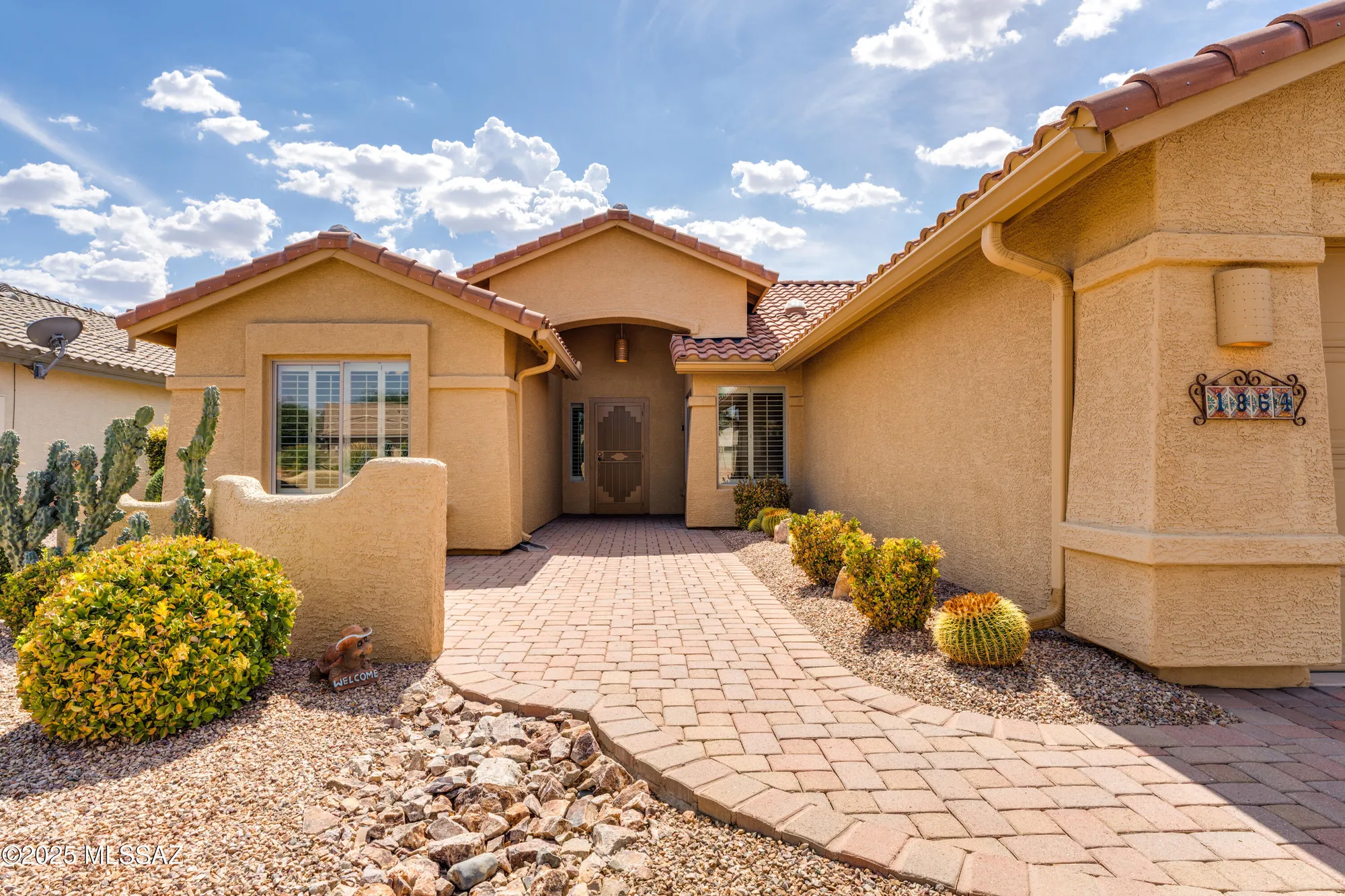 Property Slideshow image 5 of 50 | 1864 e mourning dove ct, Green Valley, AZ, 85614