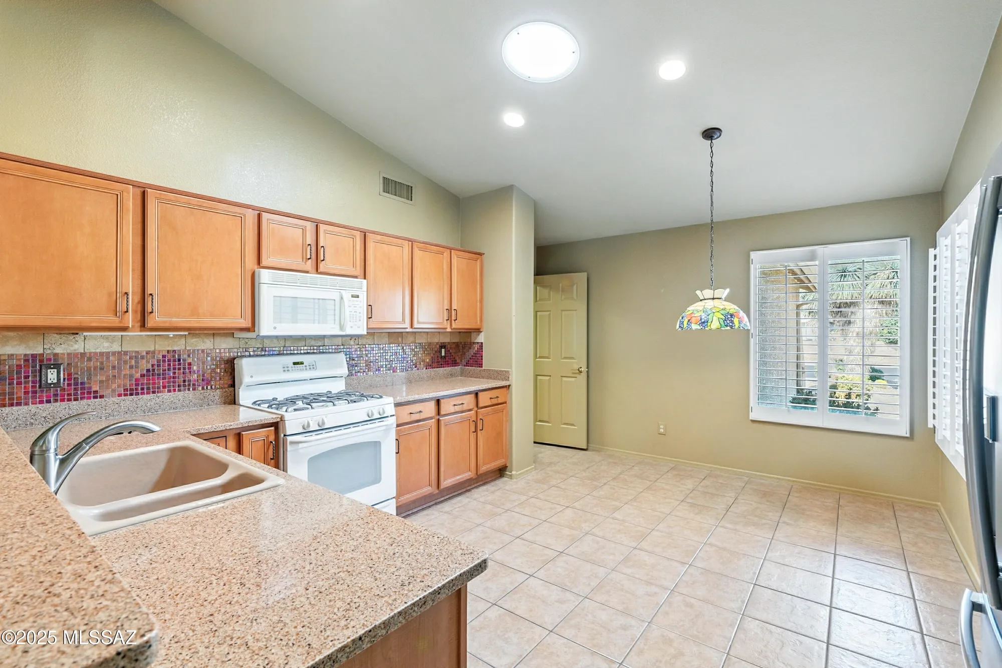 Property Slideshow image 14 of 50 | 1864 e mourning dove ct, Green Valley, AZ, 85614