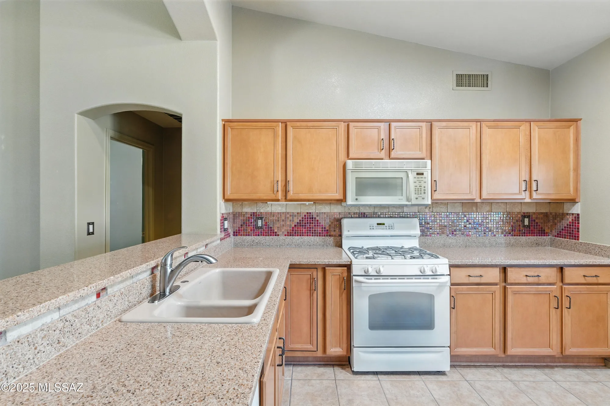 Property Slideshow image 15 of 50 | 1864 e mourning dove ct, Green Valley, AZ, 85614